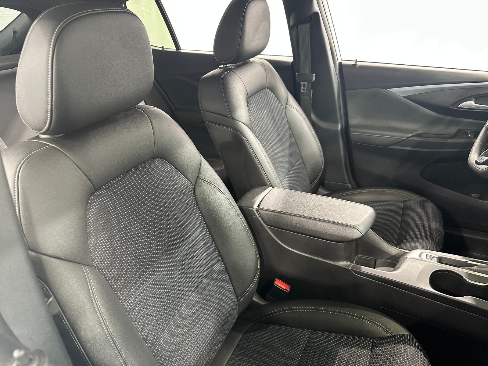 Thumbnail: 2025 Buick Envista - 2