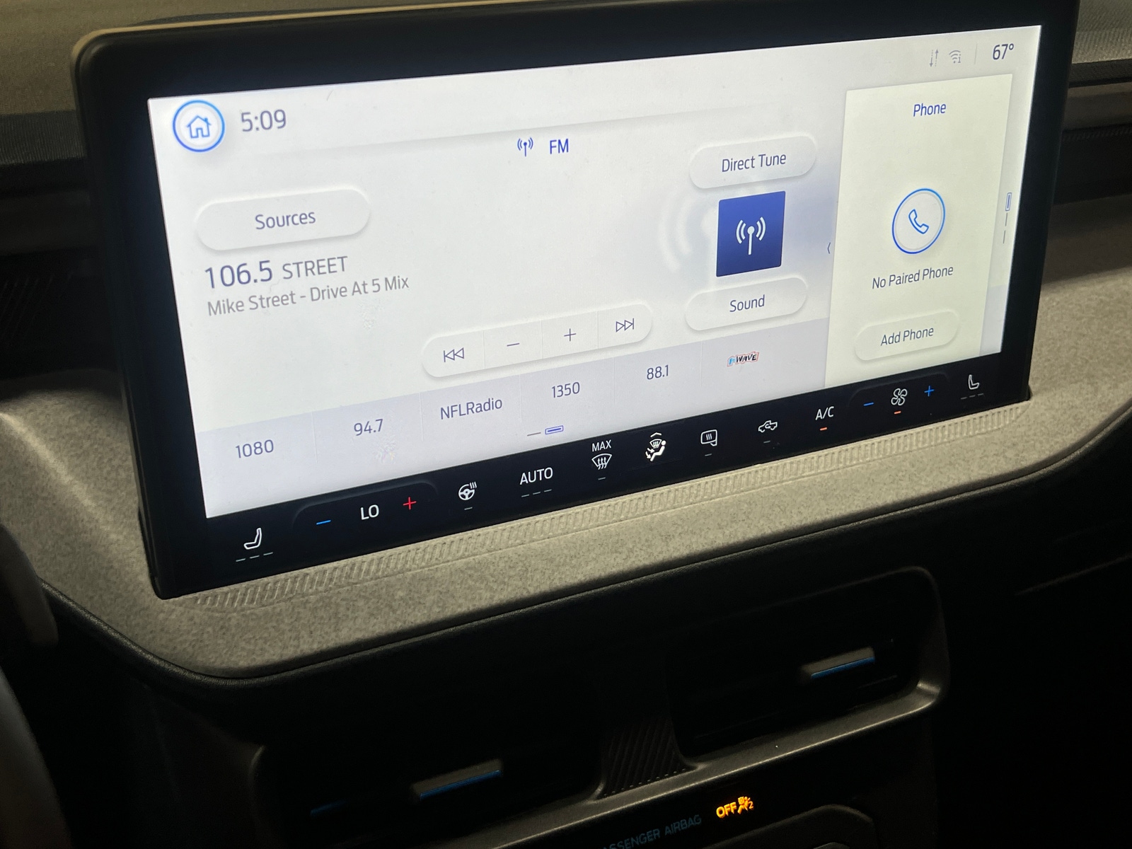 Thumbnail: 2025 Ford Maverick - 4