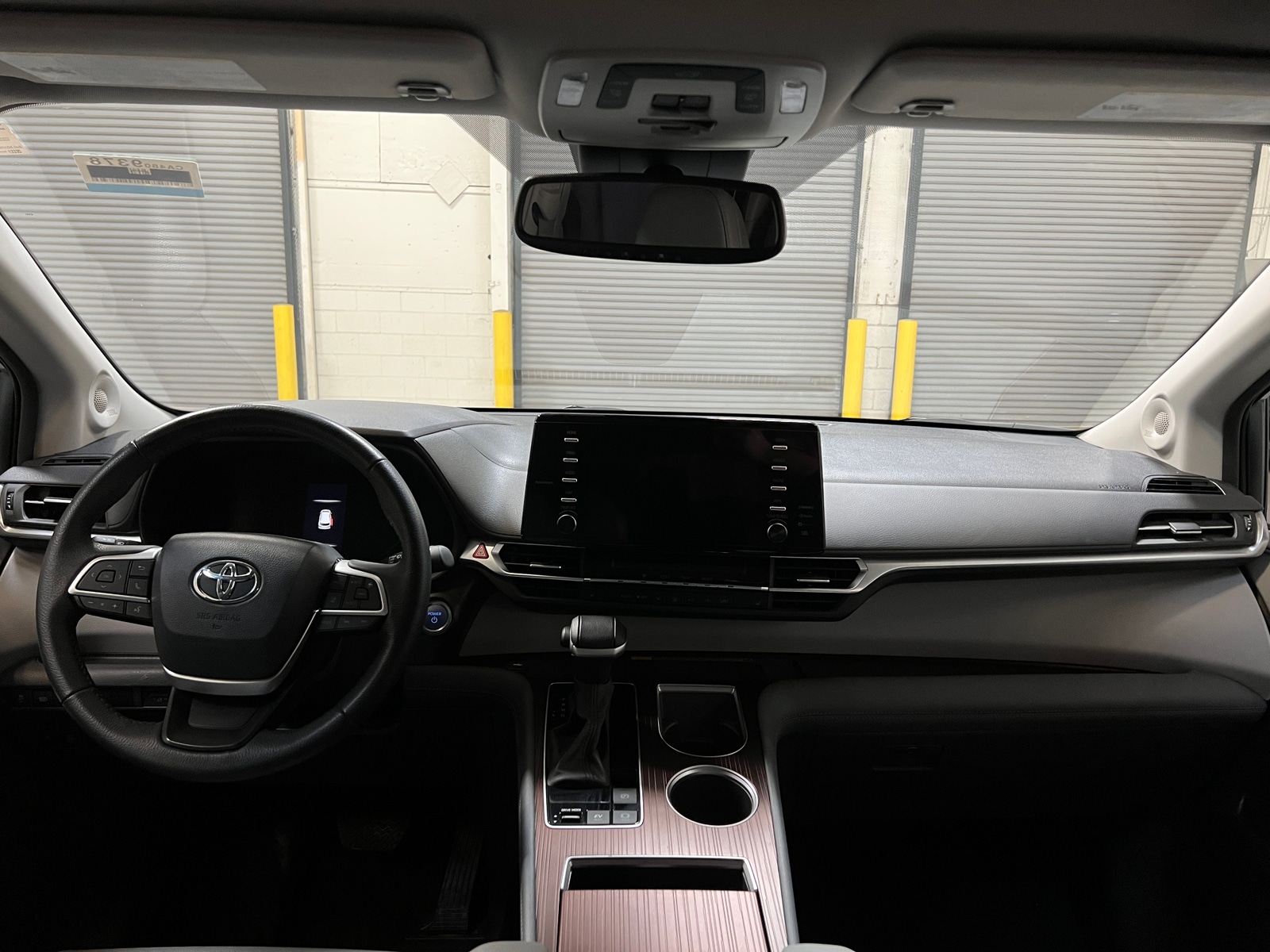 Thumbnail: 2024 Toyota Sienna - 2