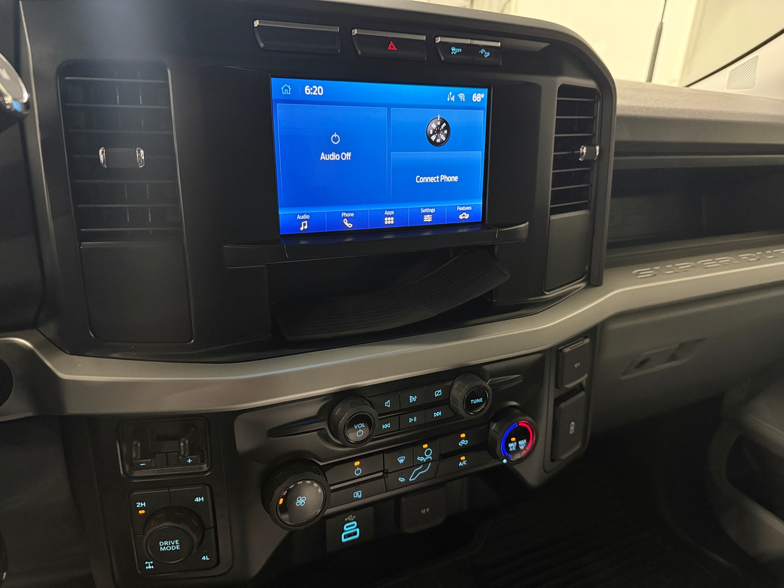 Thumbnail: 2023 Ford Econoline - 4