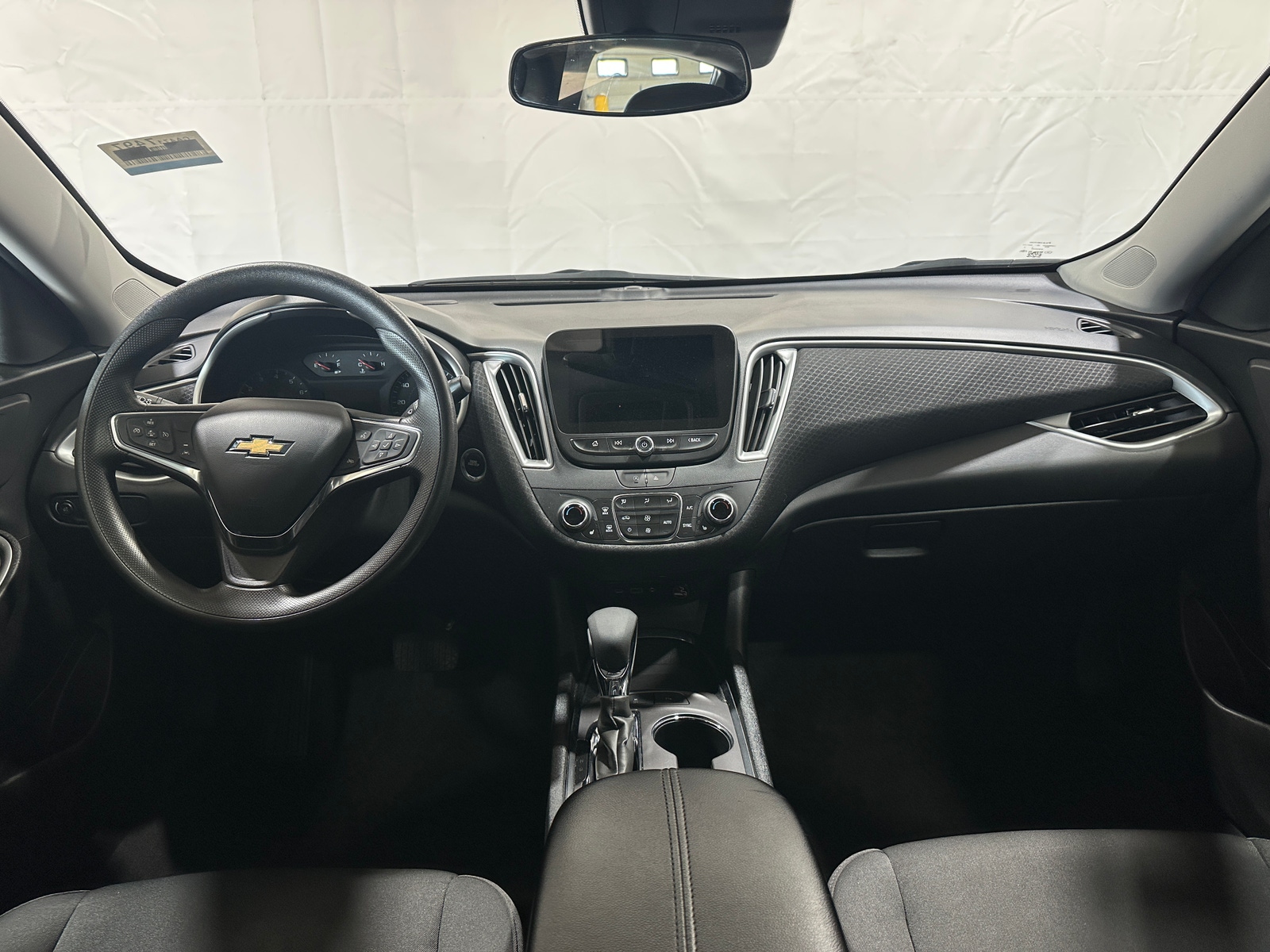 Thumbnail: 2024 Chevrolet Malibu - 3