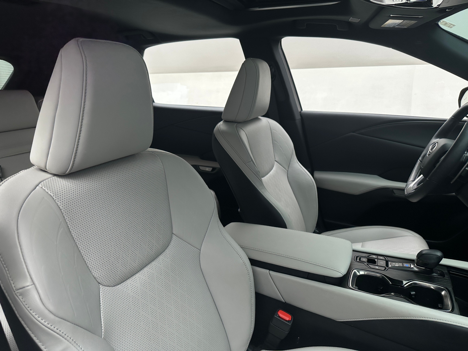 Thumbnail: 2023 Lexus RX - 2