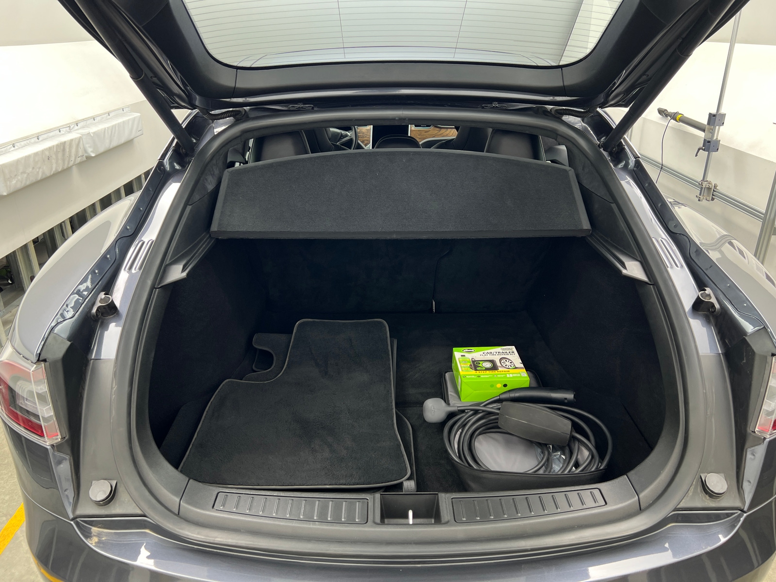 Thumbnail: 2017 Tesla Model S - 6