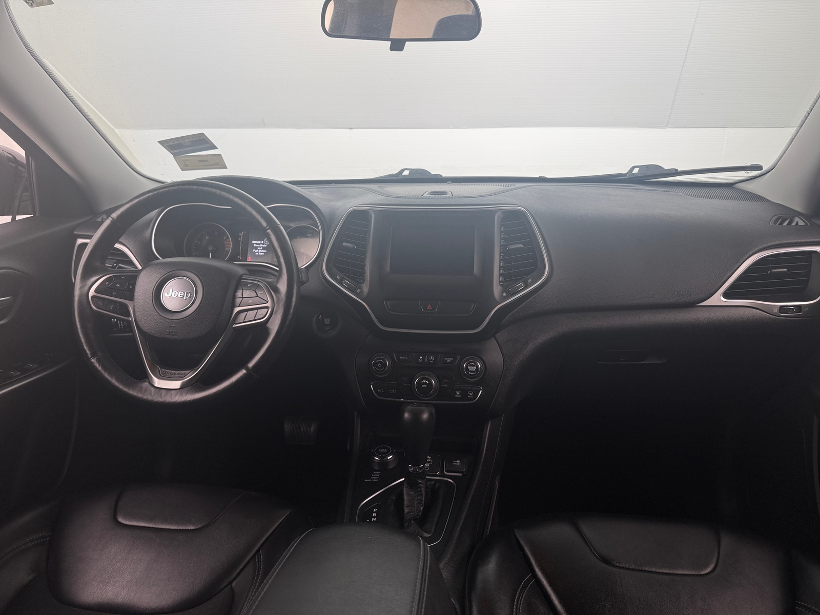 Thumbnail: 2019 Jeep Cherokee - 3