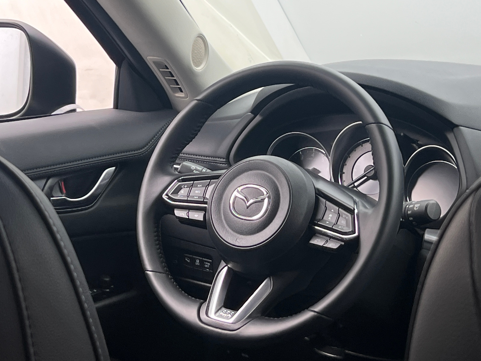 Thumbnail: 2025 Mazda CX-5 - 4