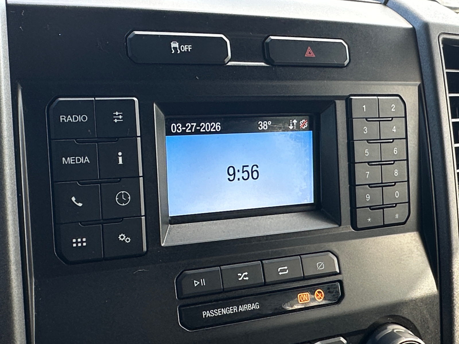 Thumbnail: 2020 Ford Econoline - 4