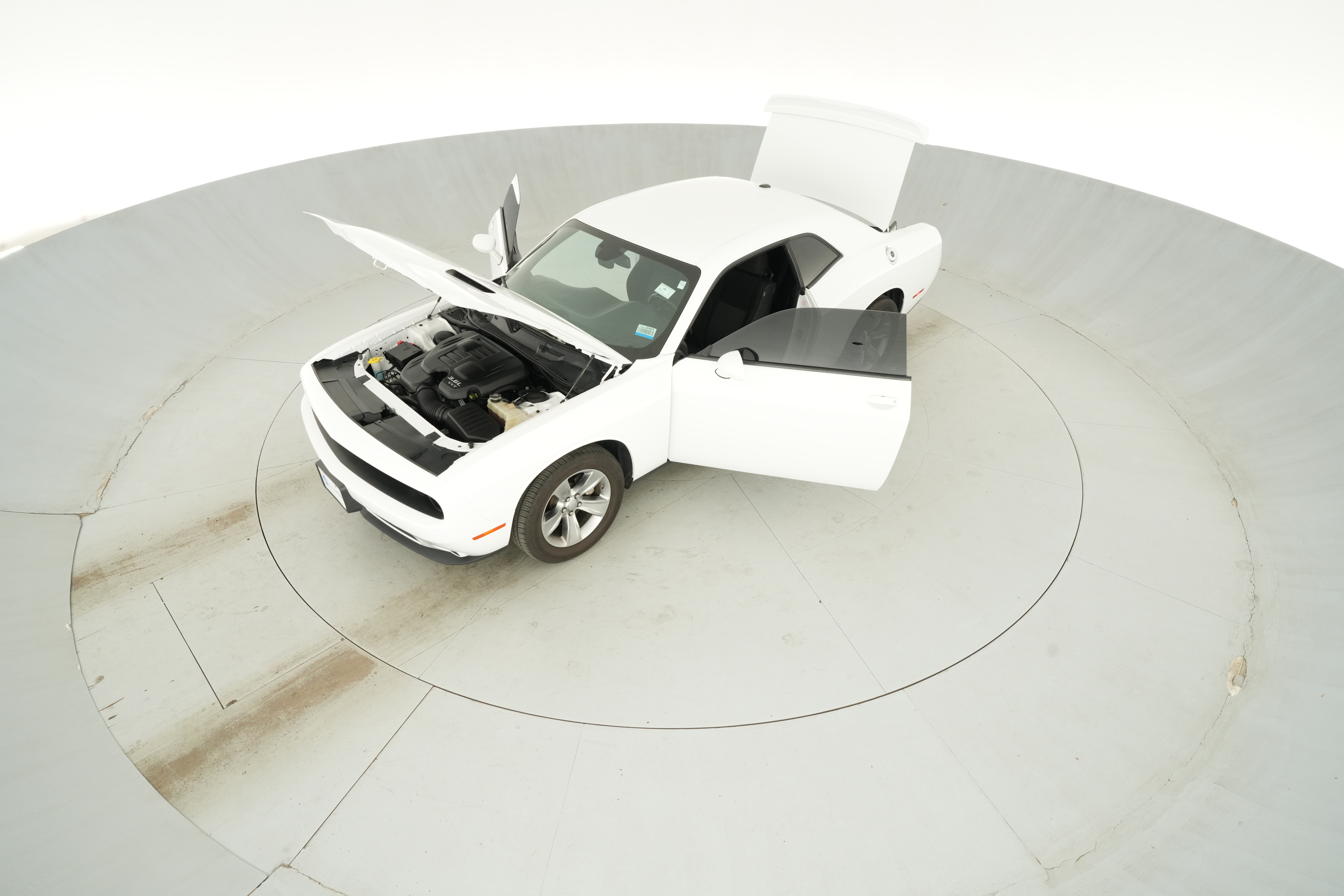 2022 Dodge Challenger SXT - Photo 32