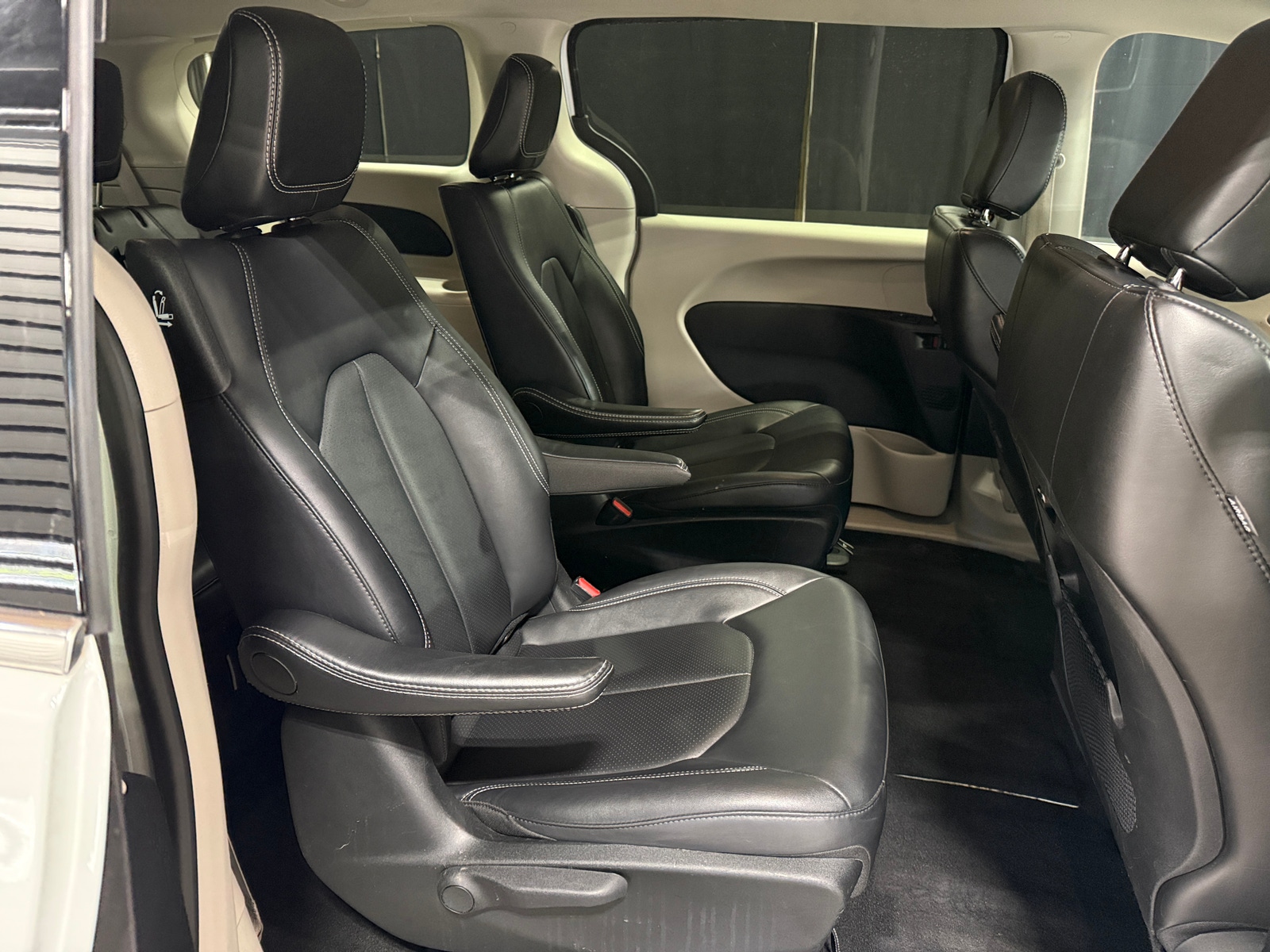 Thumbnail: 2024 Chrysler Pacifica - 5