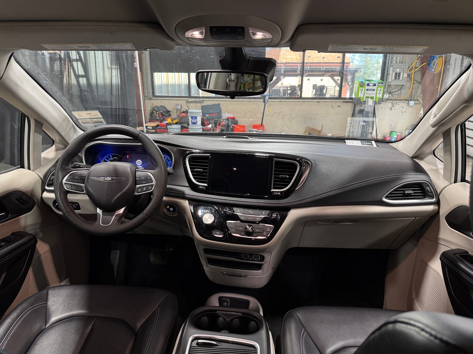 Thumbnail: 2024 Chrysler Pacifica - 2