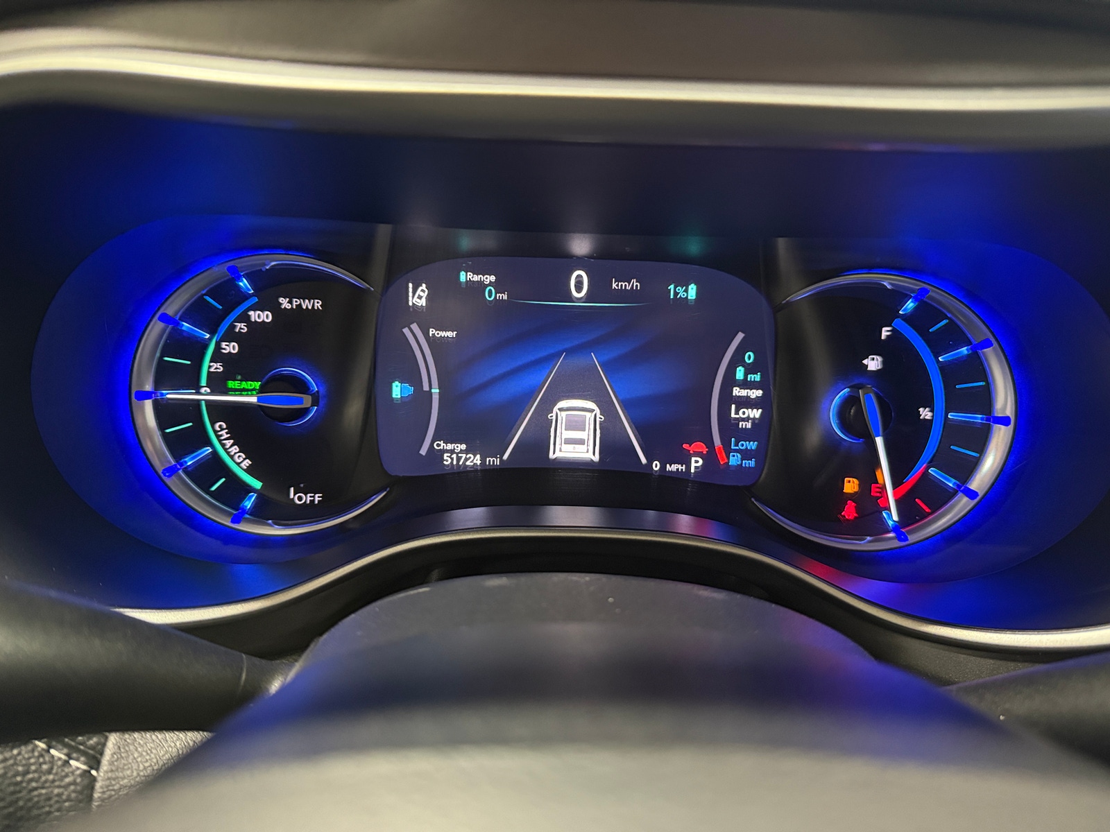 Thumbnail: 2024 Chrysler Pacifica - 3