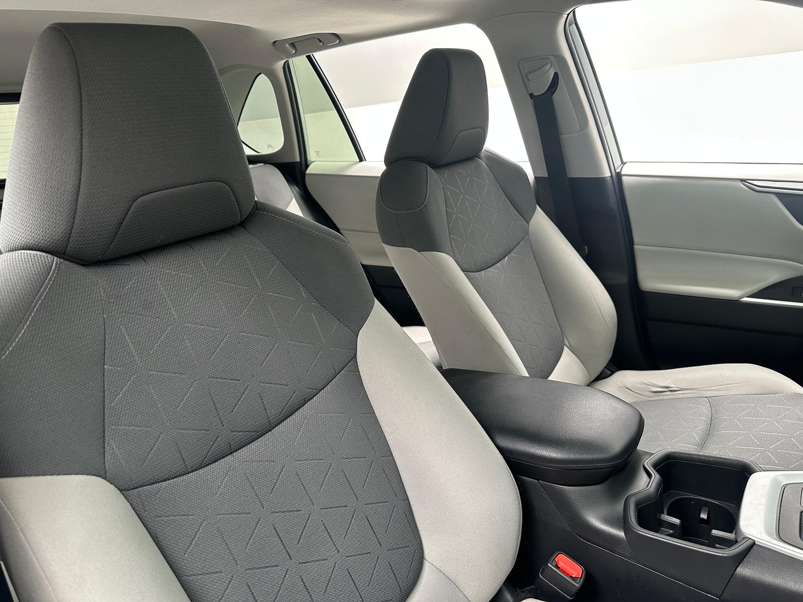 Thumbnail: 2022 Toyota RAV4 - 2