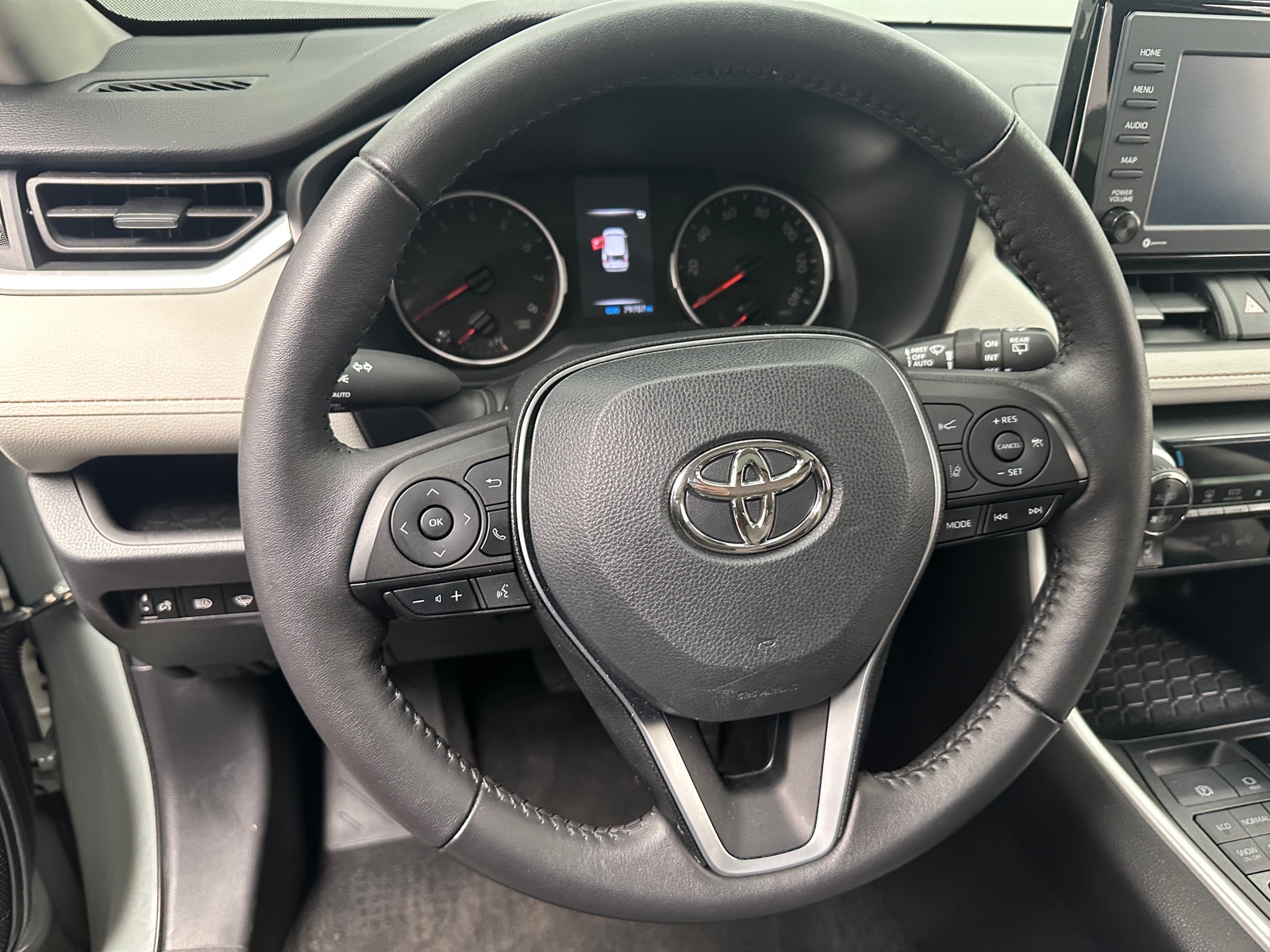 Thumbnail: 2022 Toyota RAV4 - 5