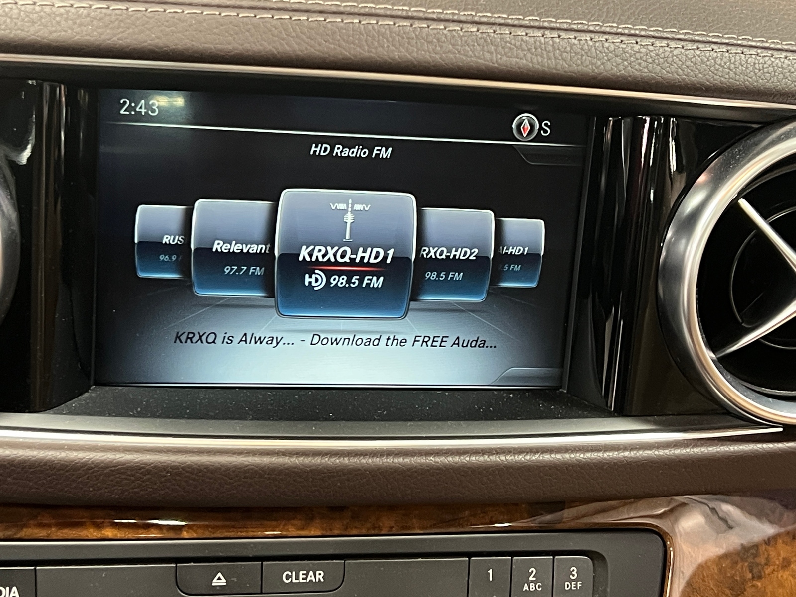 Thumbnail: 2019 Mercedes-Benz SL-Class - 2