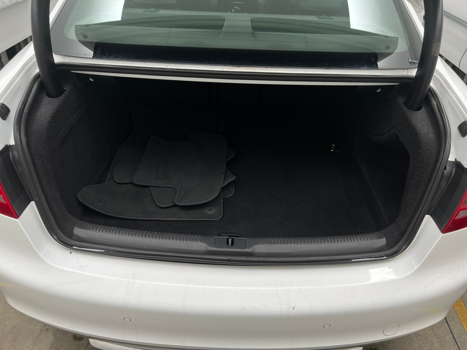 Thumbnail: 2012 Audi S5 - 5