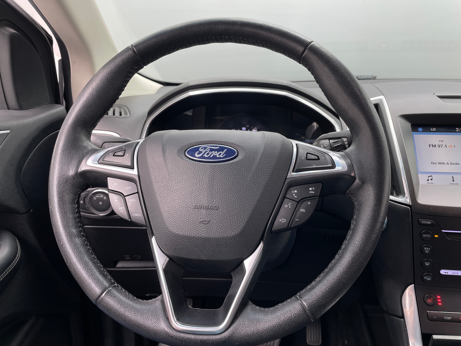 Thumbnail: 2019 Ford Edge - 4