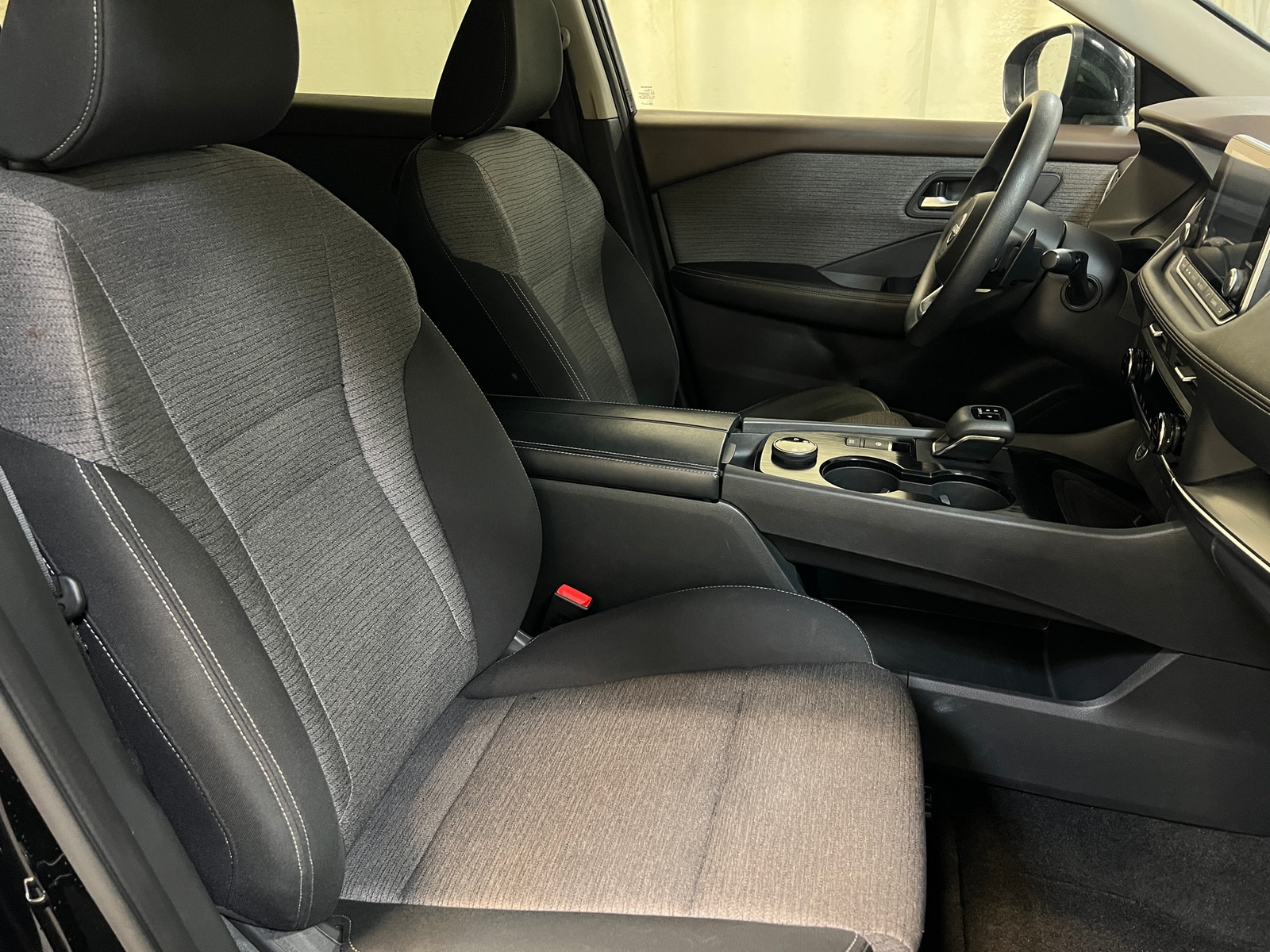 Thumbnail: 2023 Nissan Rogue - 2