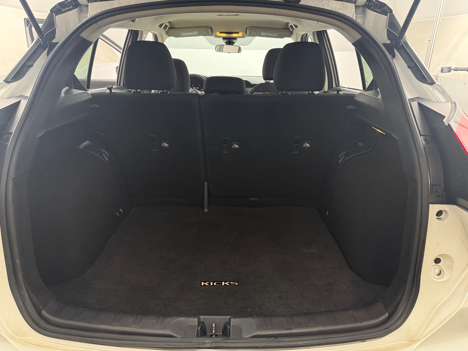 Thumbnail: 2021 Nissan Kicks - 7