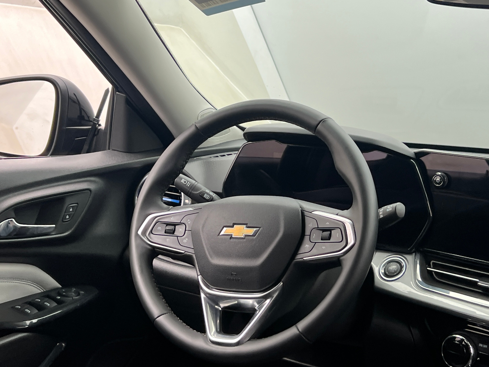 Thumbnail: 2025 Chevrolet Trax - 5