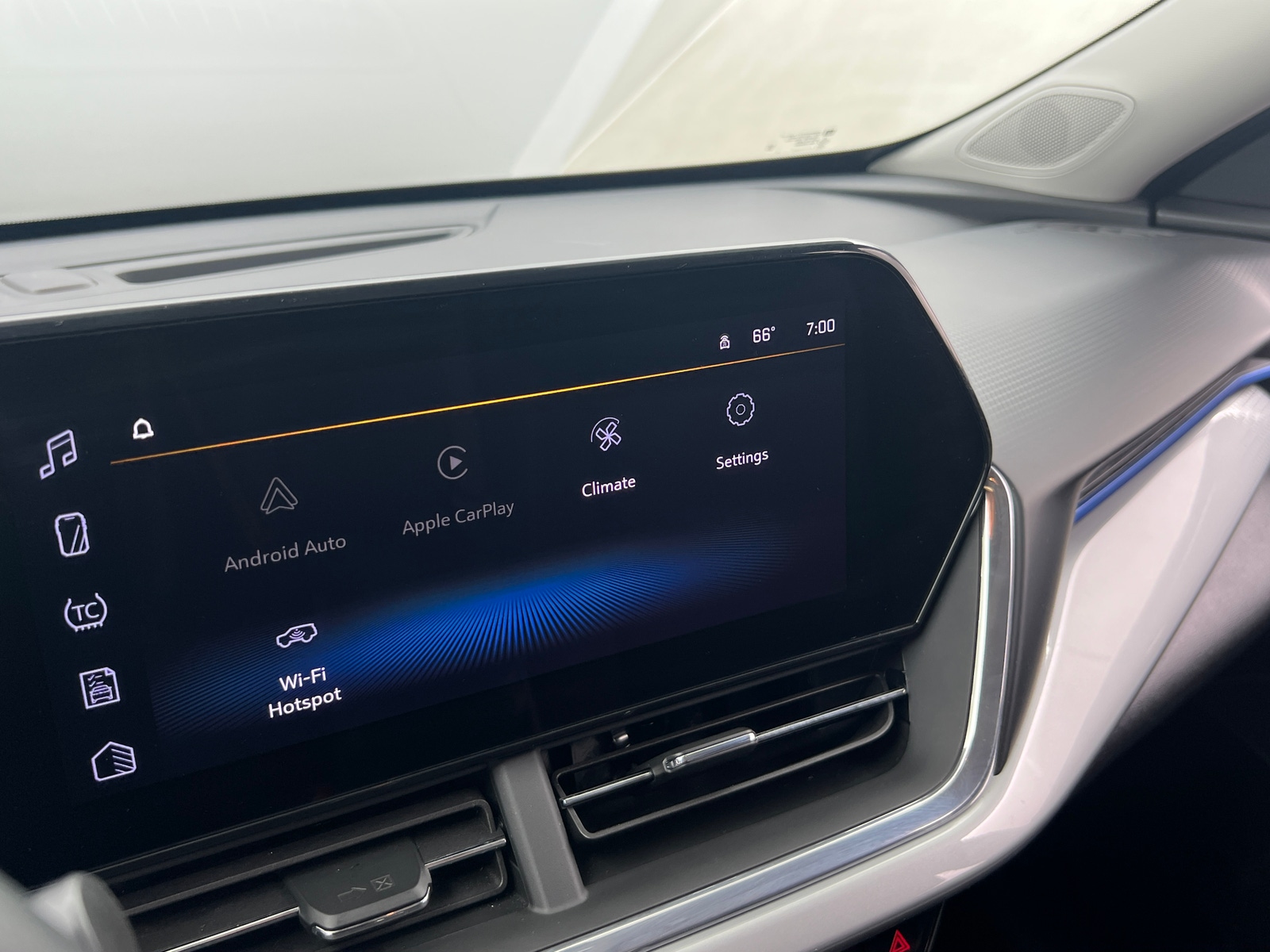 Thumbnail: 2025 Chevrolet Trax - 4