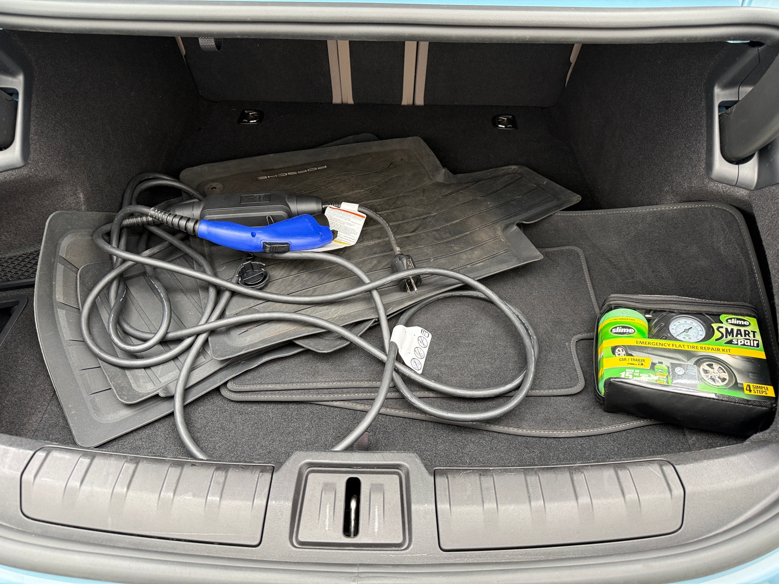 Thumbnail: 2022 Porsche Taycan - 6