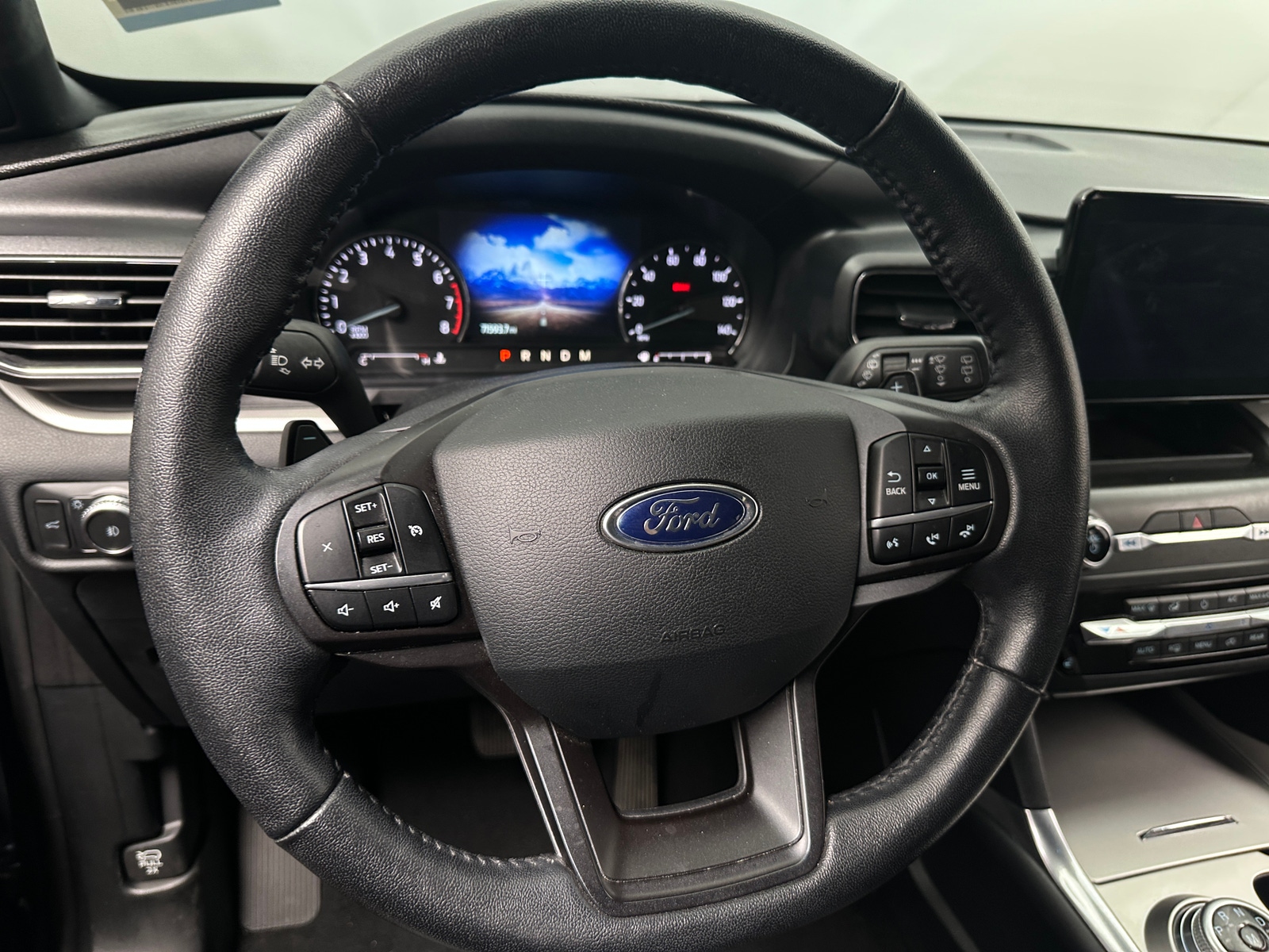 Thumbnail: 2020 Ford Explorer - 4