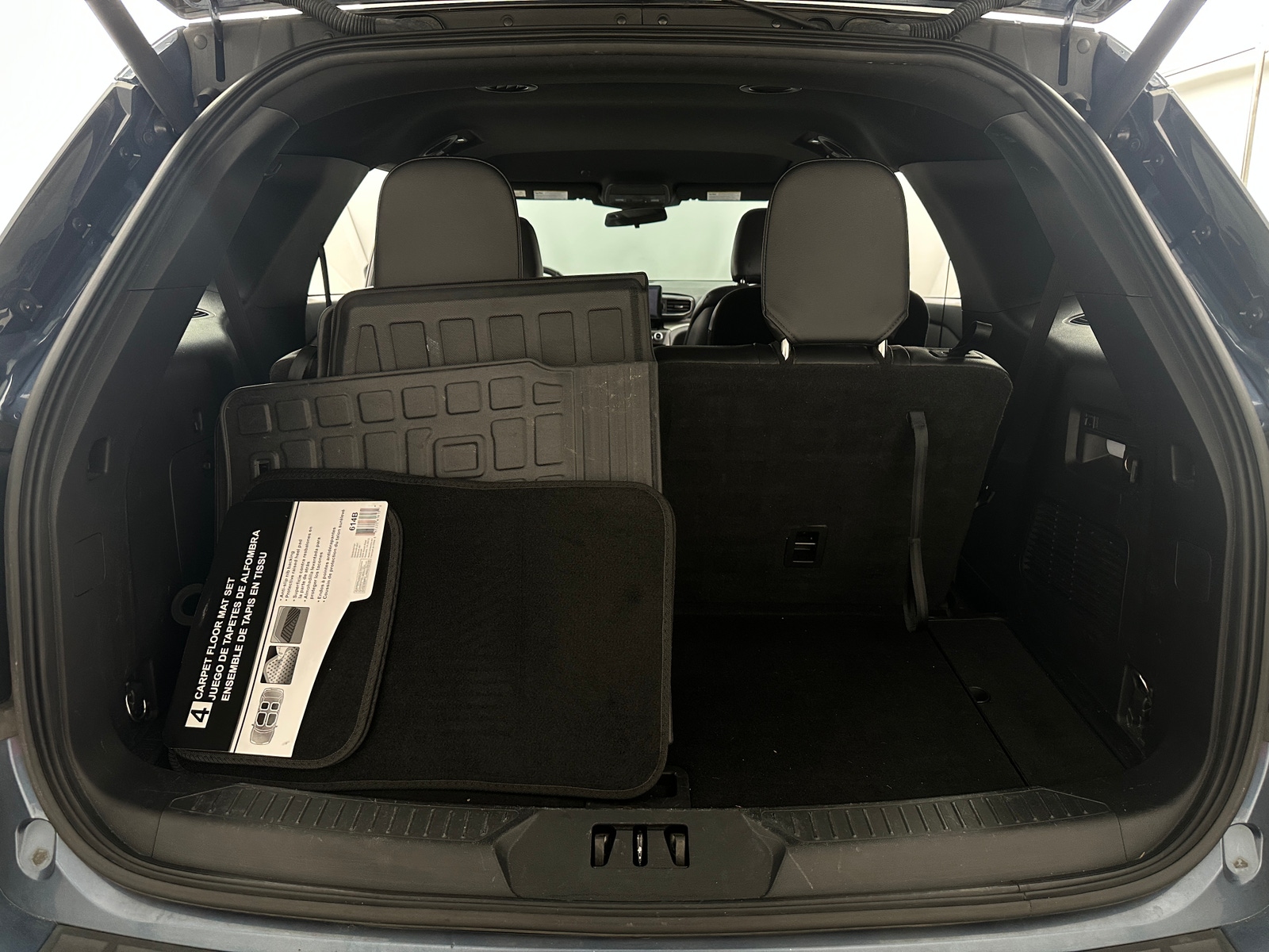 Thumbnail: 2020 Ford Explorer - 6