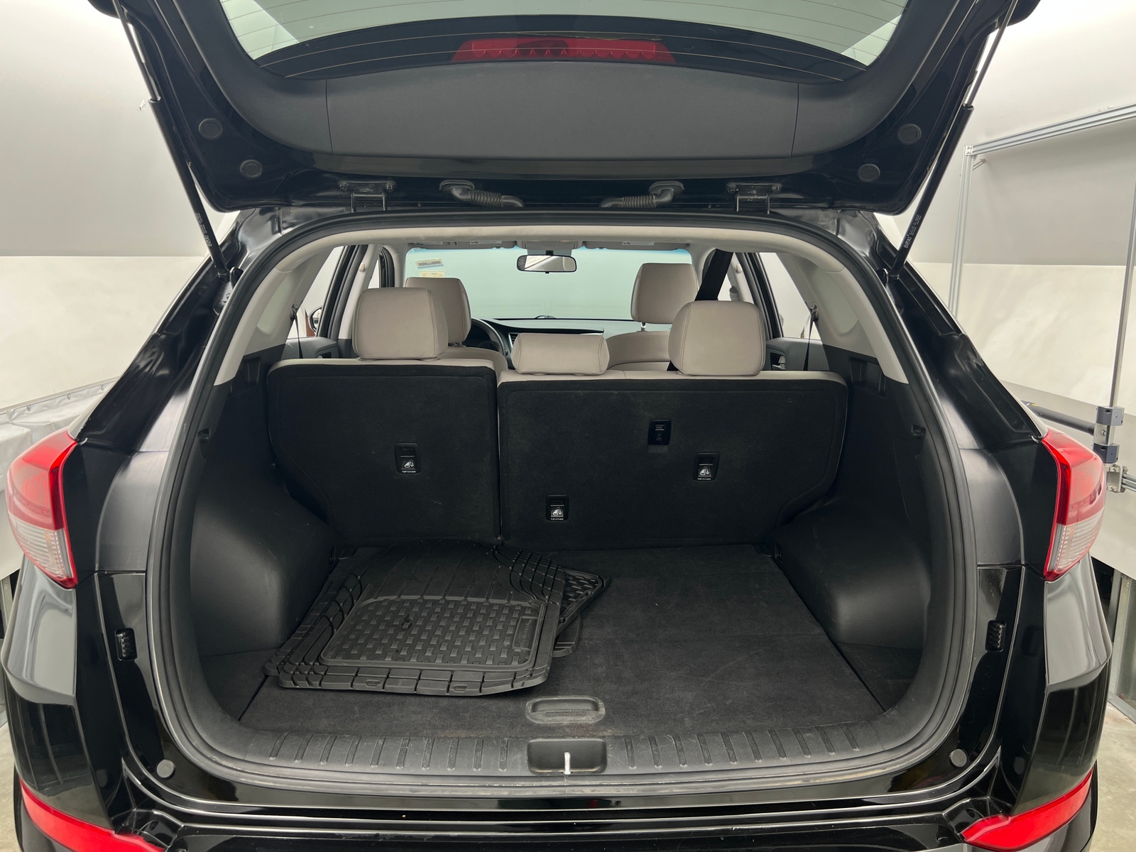 Thumbnail: 2018 Hyundai Tucson - 7