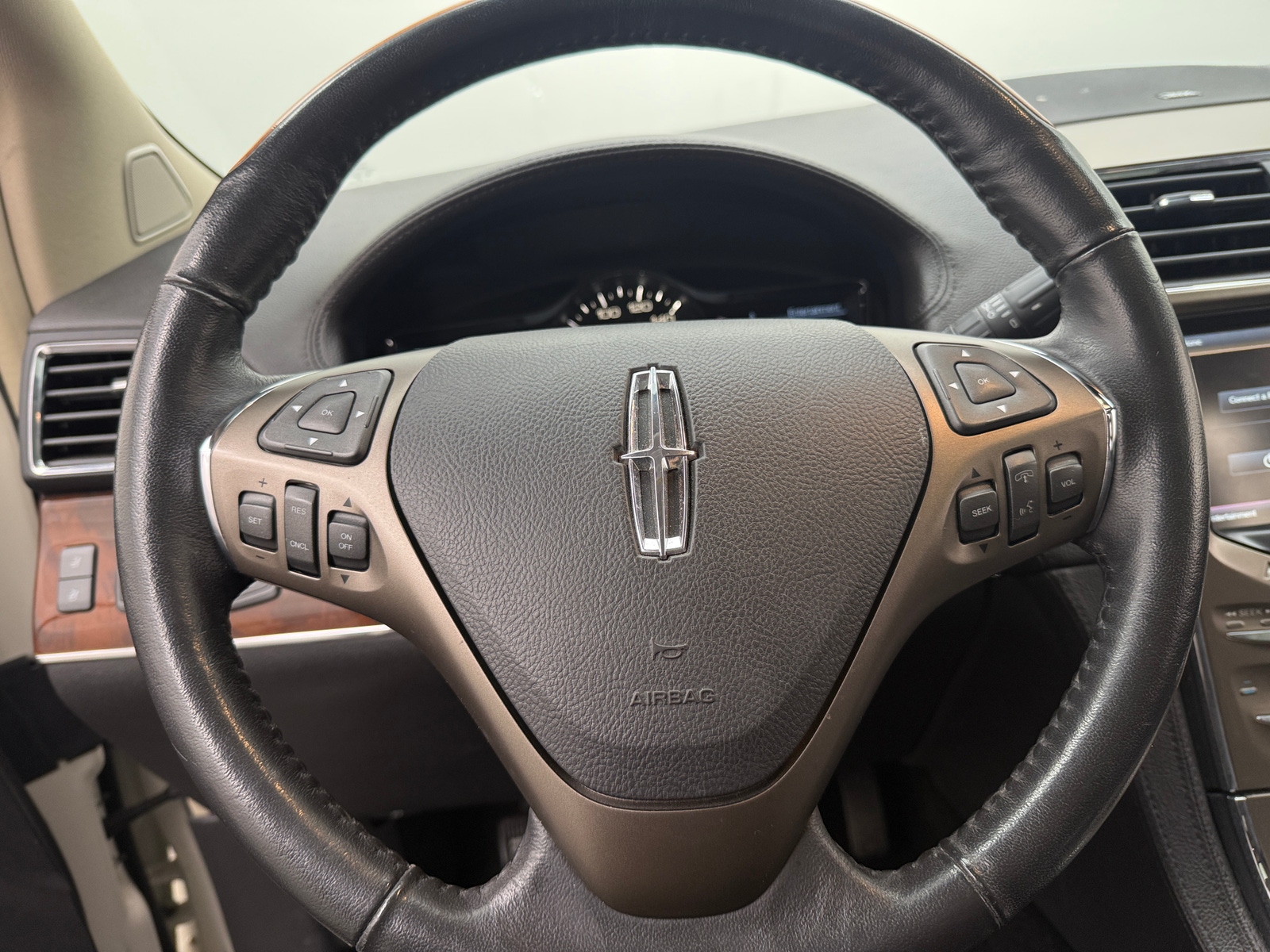 Thumbnail: 2013 Lincoln MKX - 4