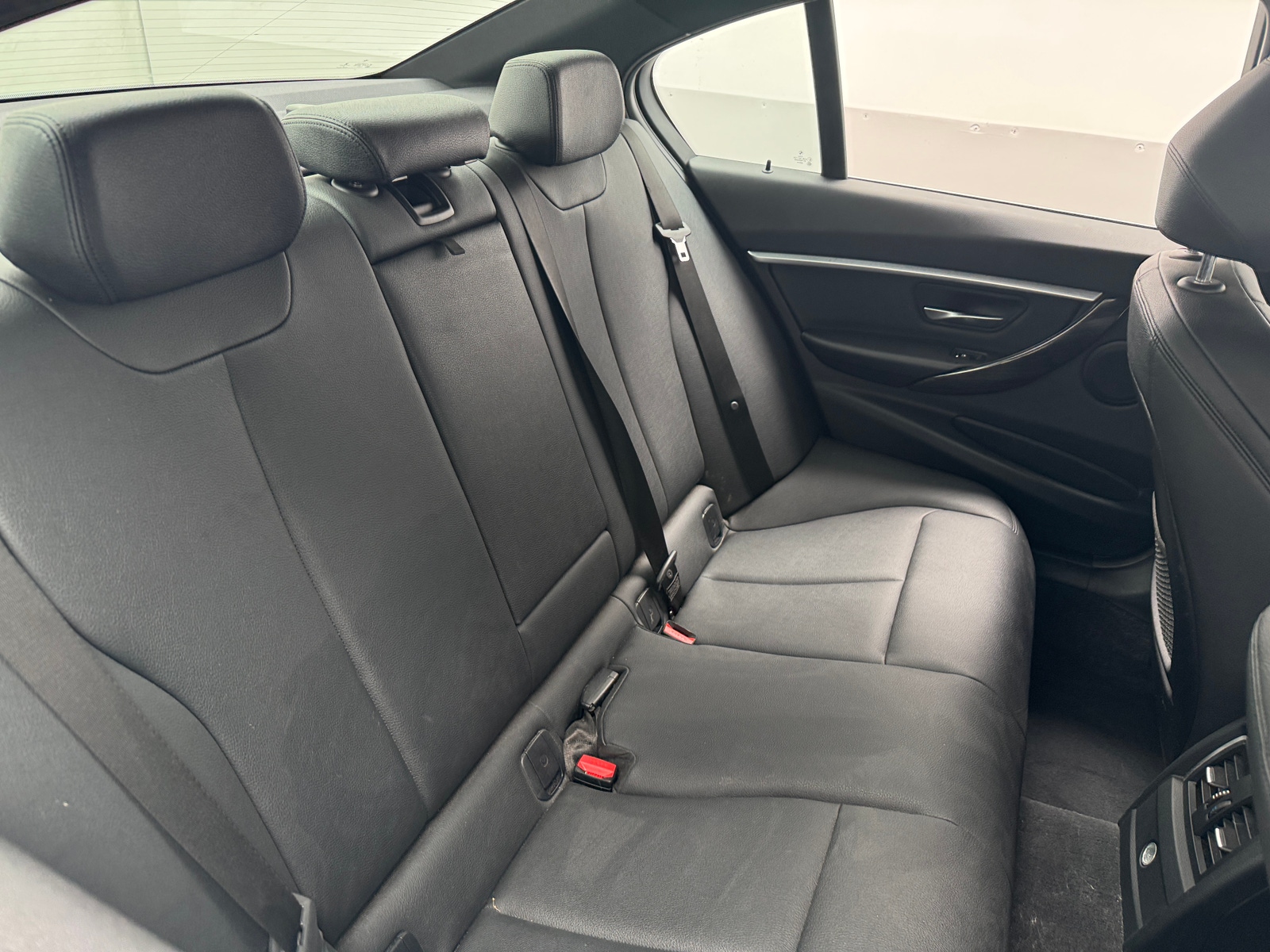 Thumbnail: 2017 BMW 3 Series - 5