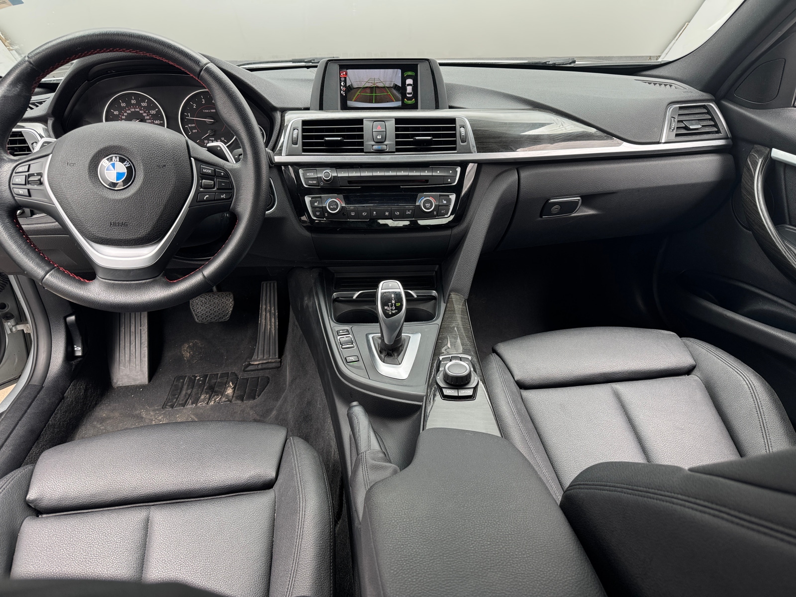 Thumbnail: 2017 BMW 3 Series - 2