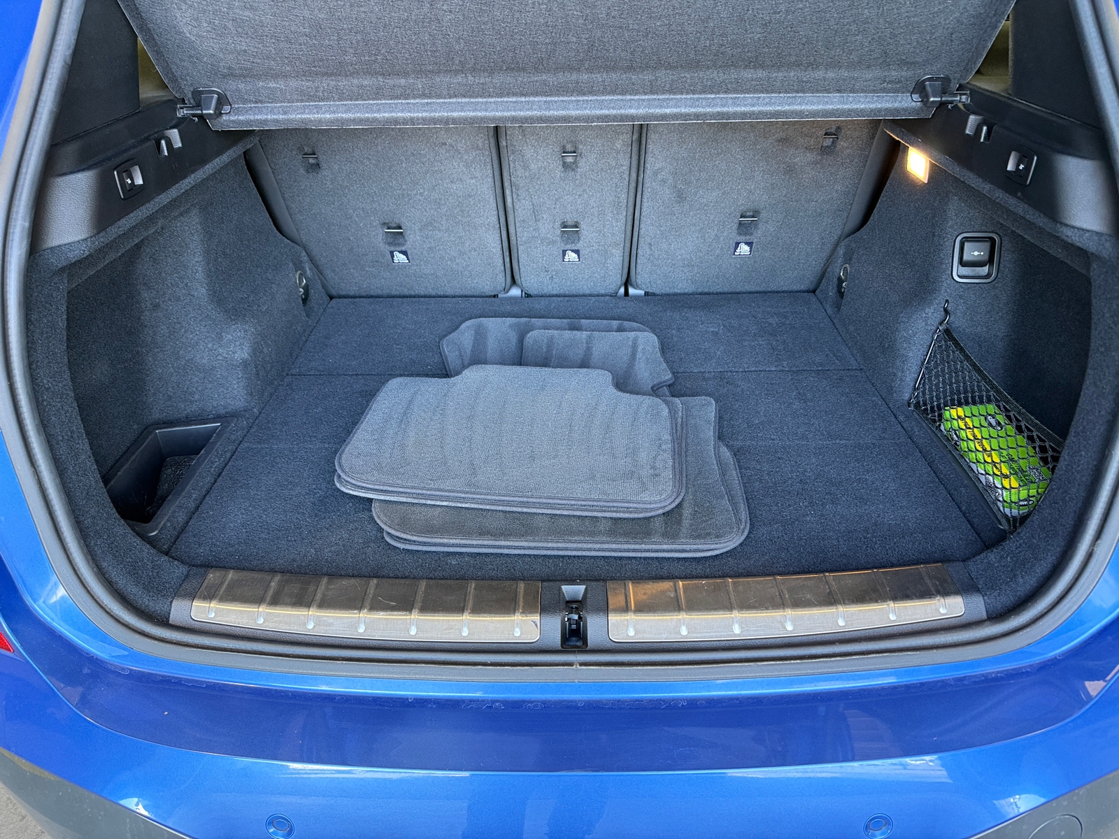 Thumbnail: 2018 BMW X1 - 6