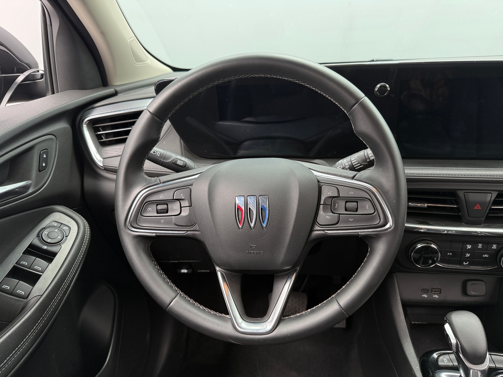 Thumbnail: 2025 Buick Encore GX - 4