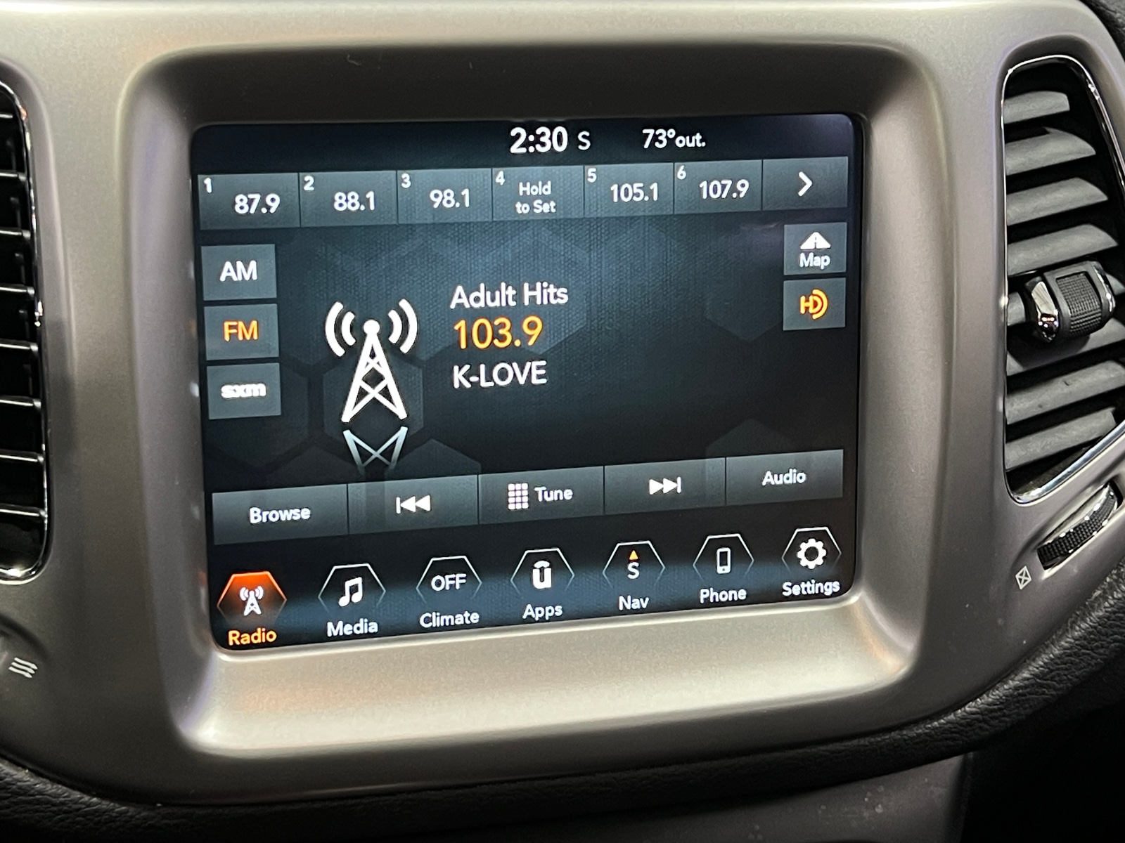 Thumbnail: 2018 Jeep Compass - 4