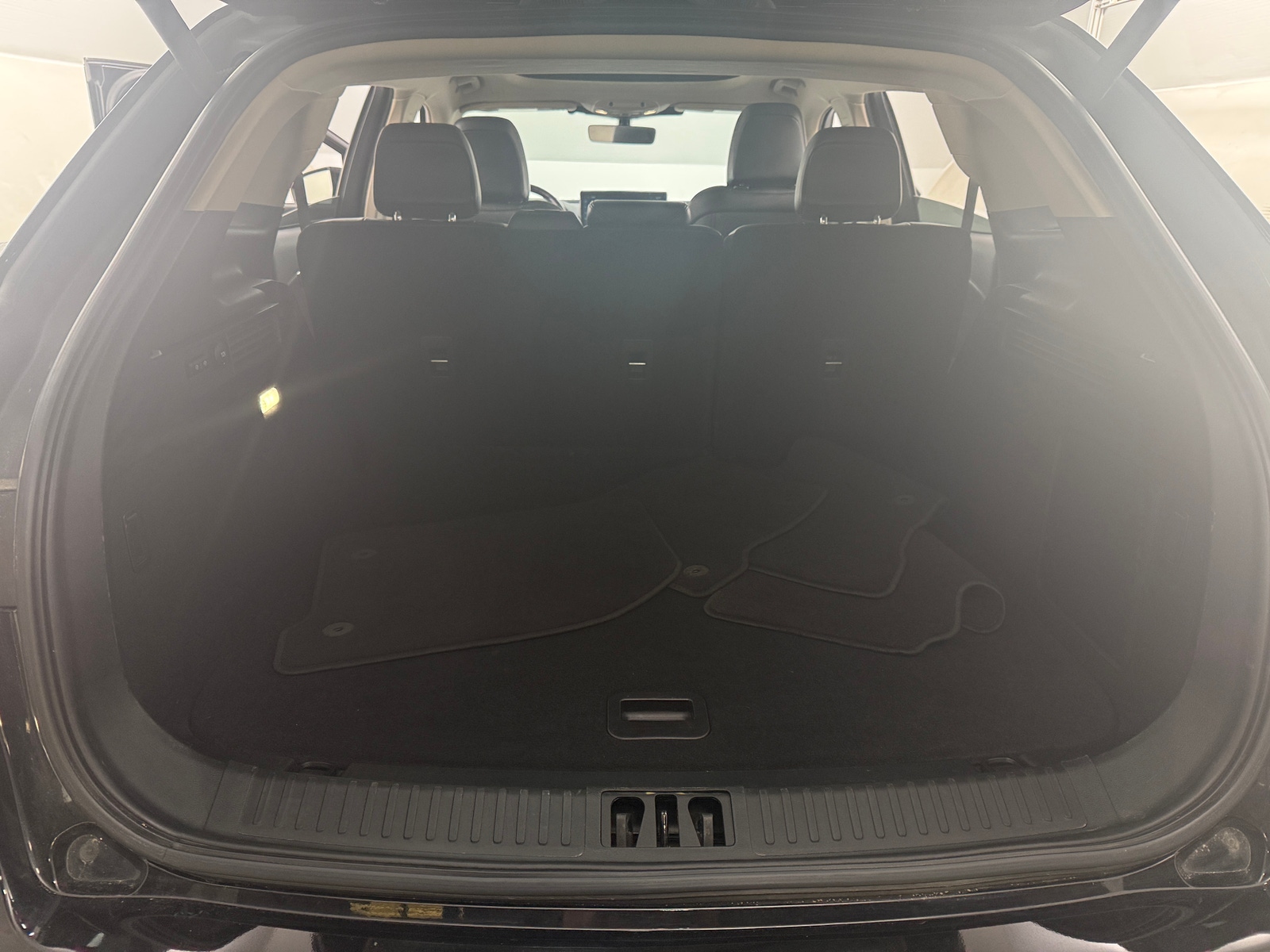 Thumbnail: 2023 Lincoln Nautilus - 6