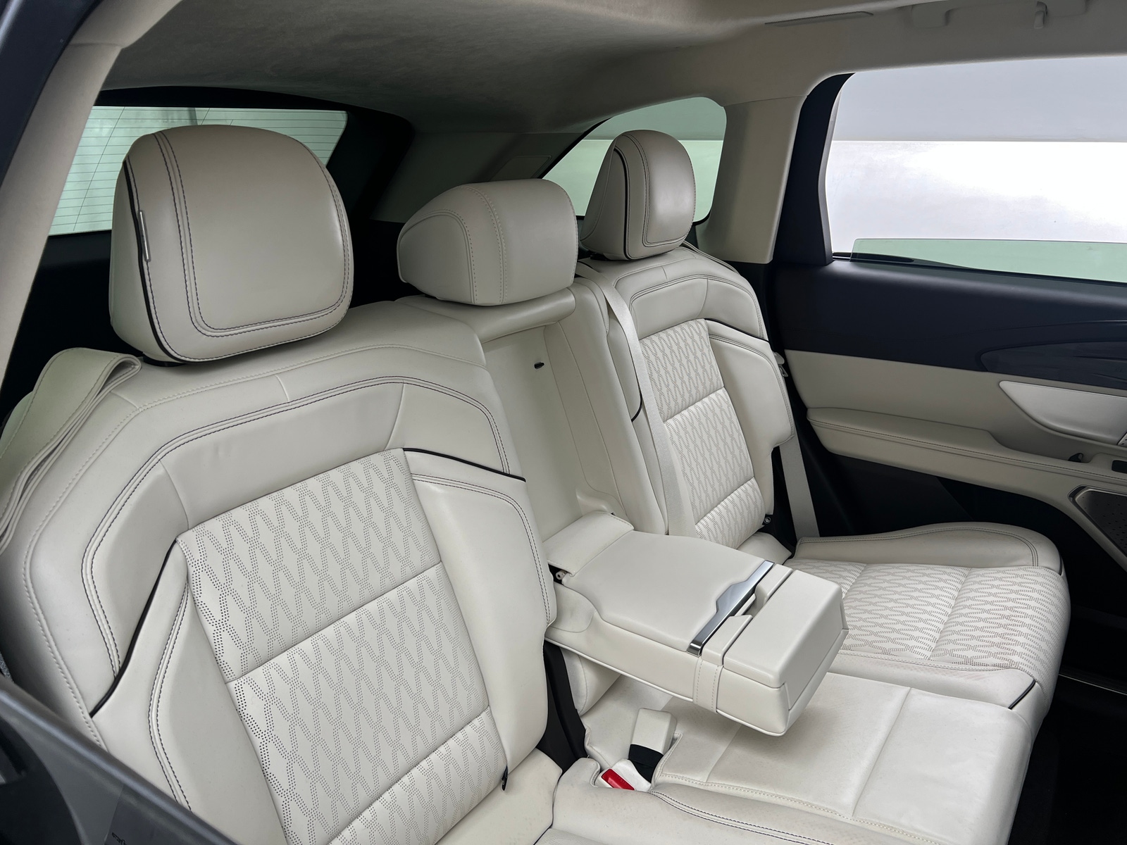 Thumbnail: 2024 Lincoln Nautilus - 5