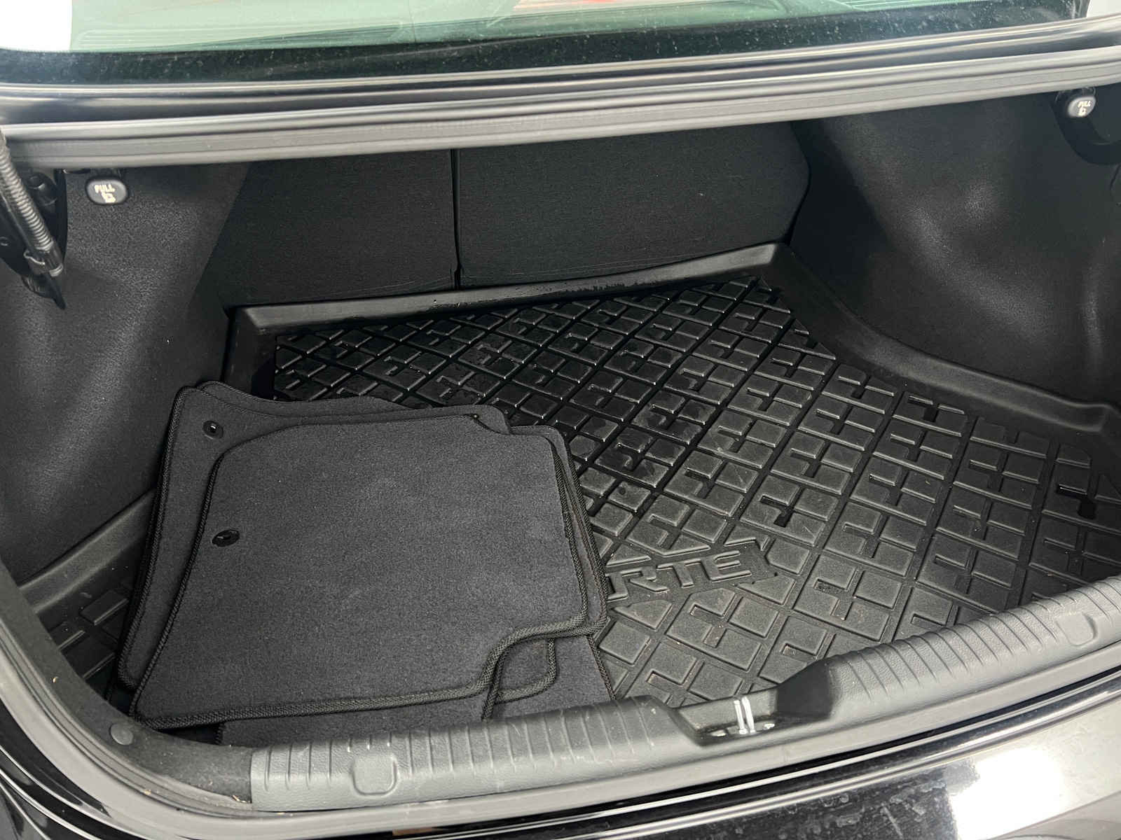 Thumbnail: 2018 Kia Forte - 7