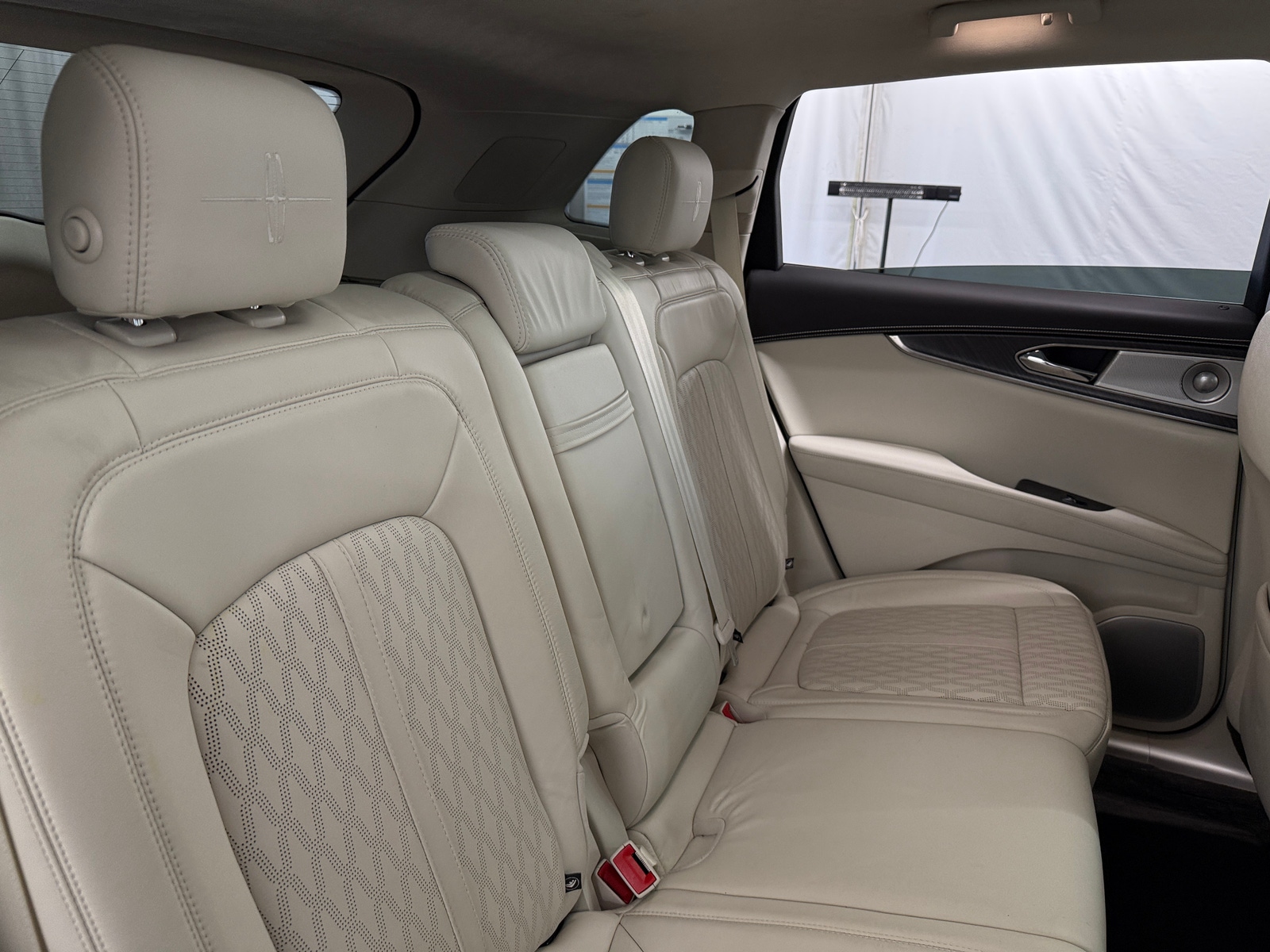 Thumbnail: 2020 Lincoln Nautilus - 5