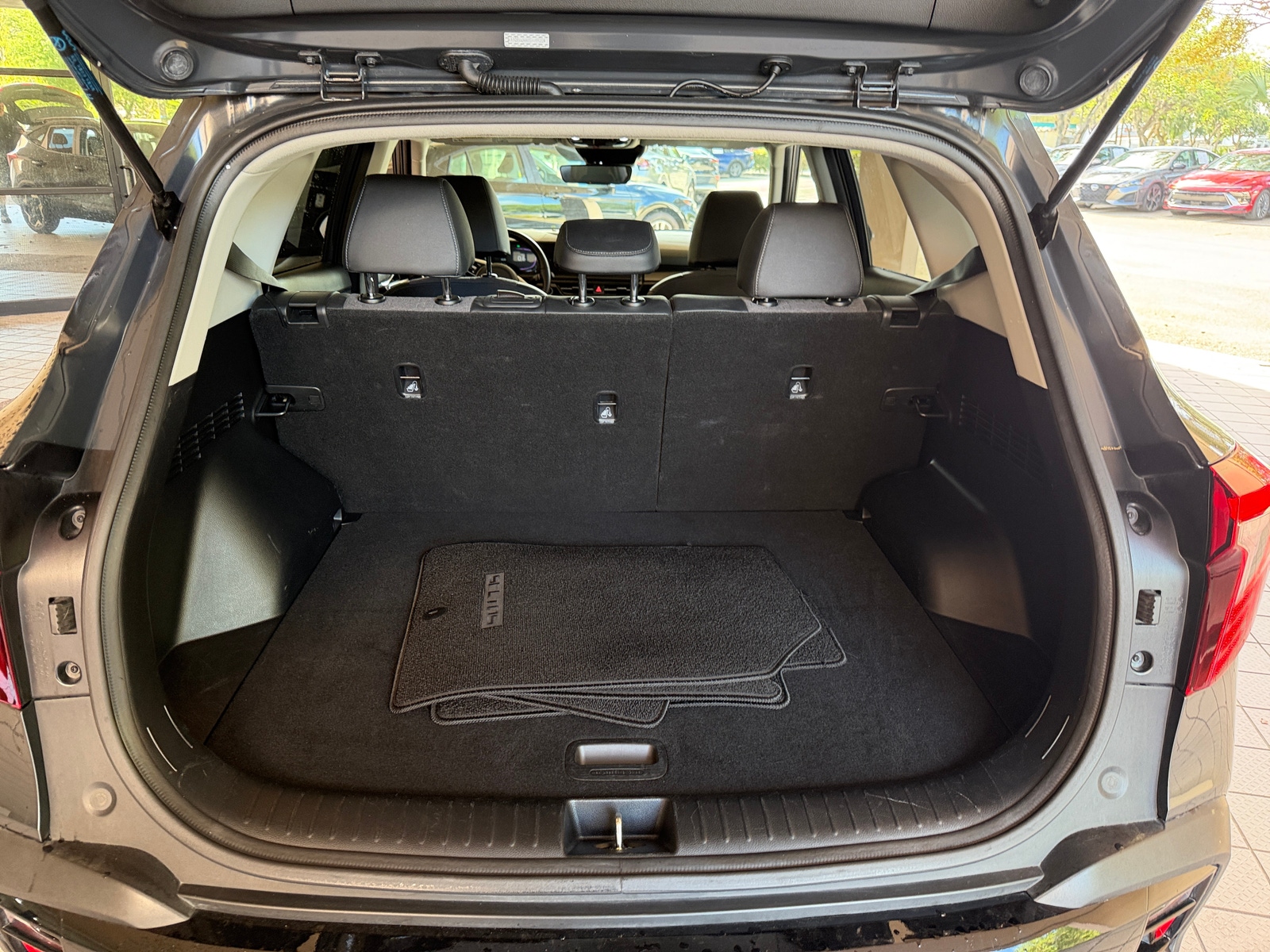 Thumbnail: 2025 Kia Seltos - 4