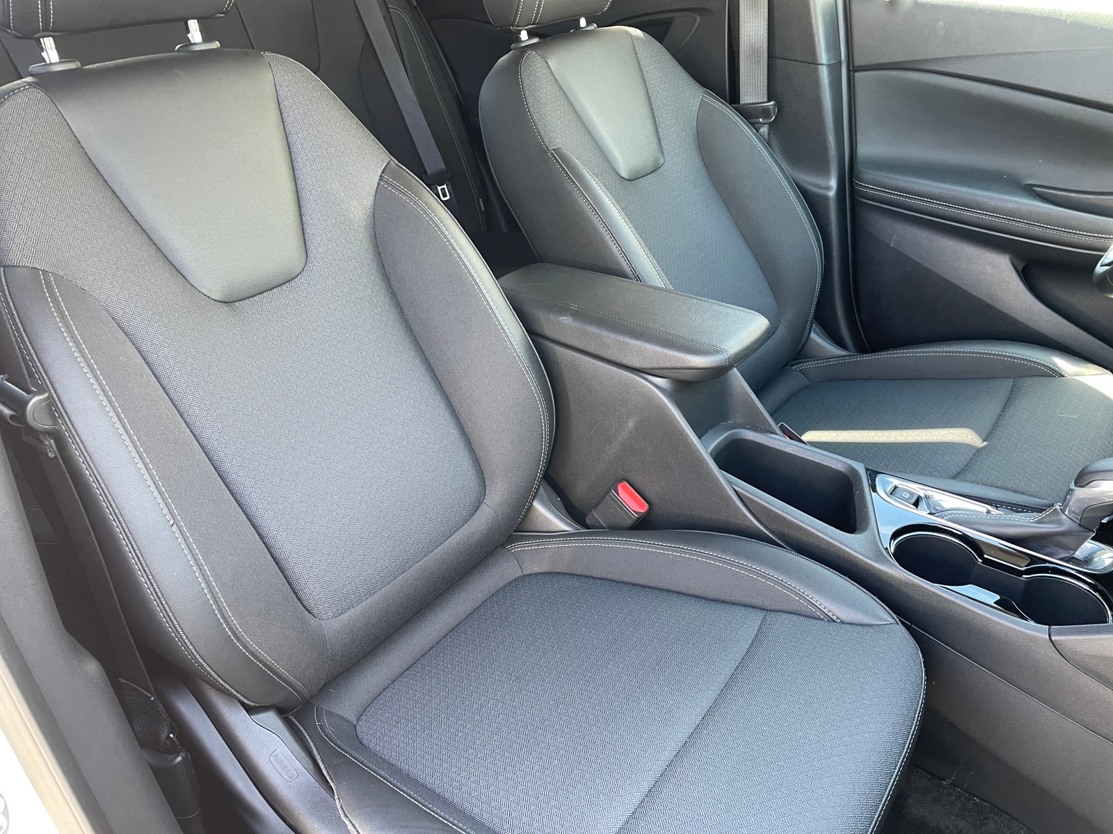 Thumbnail: 2025 Buick Encore GX - 2