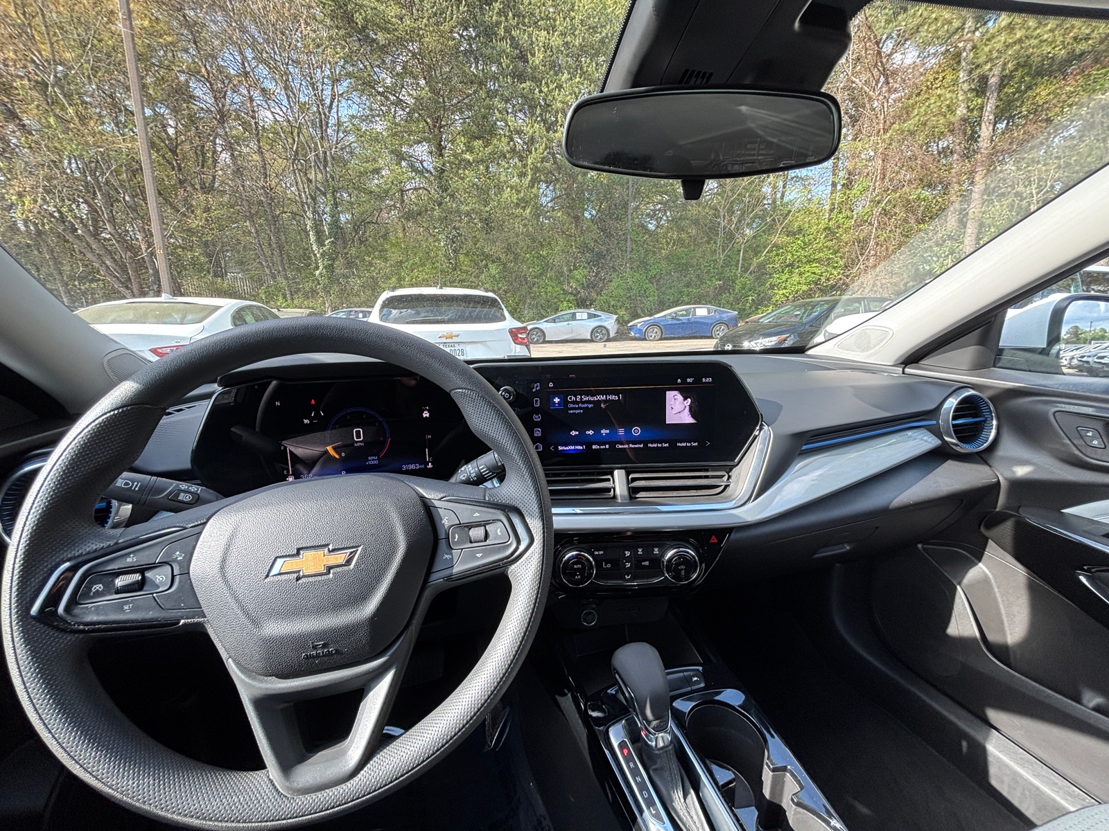 Thumbnail: 2025 Chevrolet Trax - 3