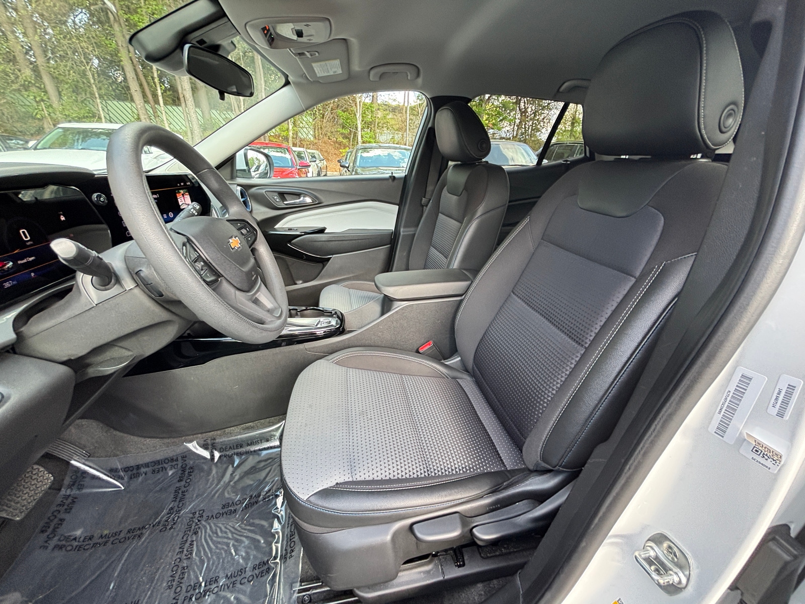 Thumbnail: 2025 Chevrolet Trax - 2