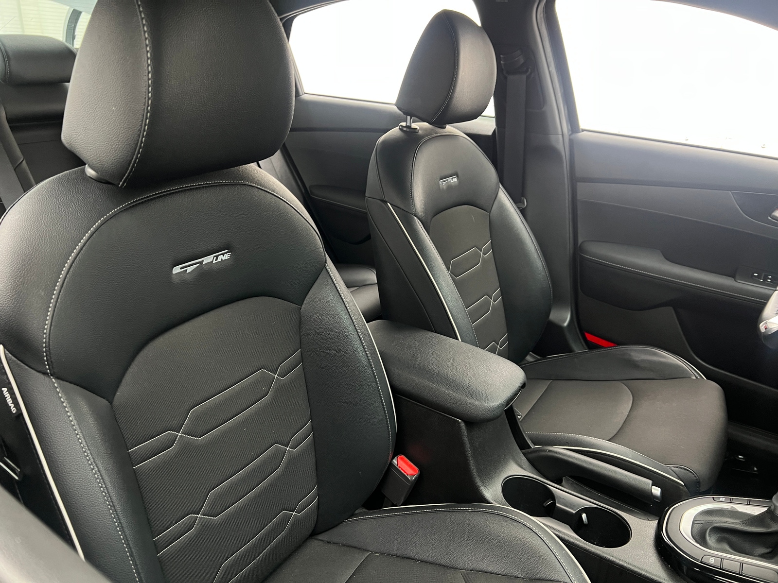 Thumbnail: 2023 Kia Forte - 2