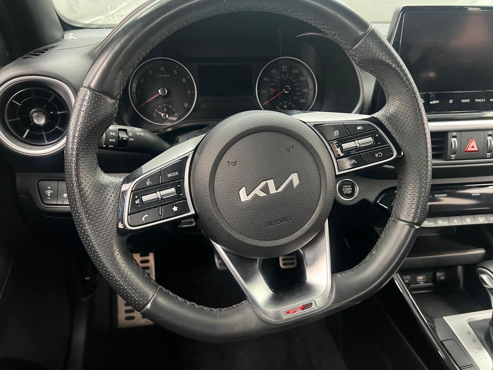 Thumbnail: 2023 Kia Forte - 5