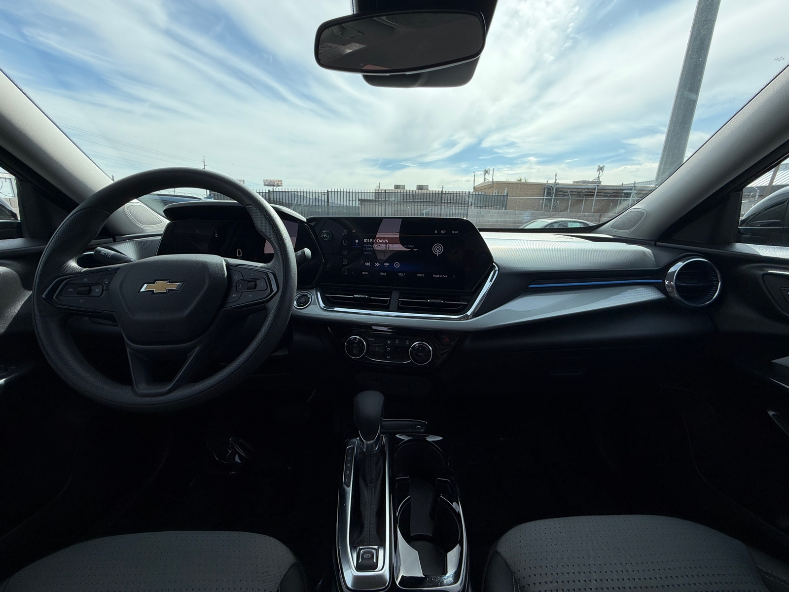 Thumbnail: 2025 Chevrolet Trax - 3