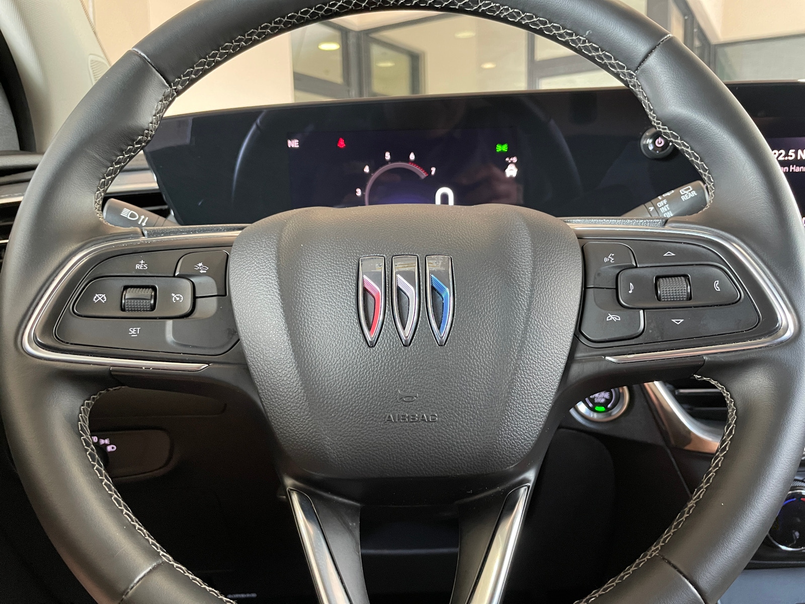 Thumbnail: 2025 Buick Encore GX - 5