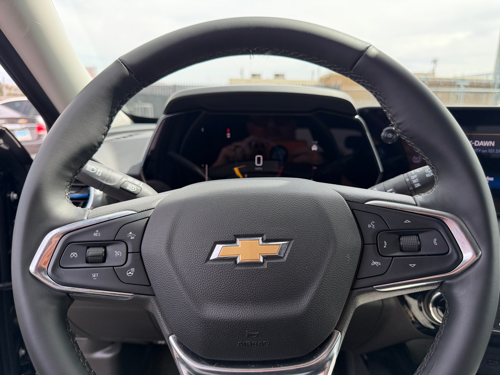 Thumbnail: 2025 Chevrolet Trax - 5