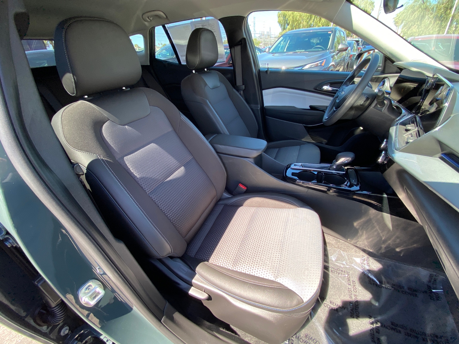 Thumbnail: 2025 Chevrolet Trax - 2