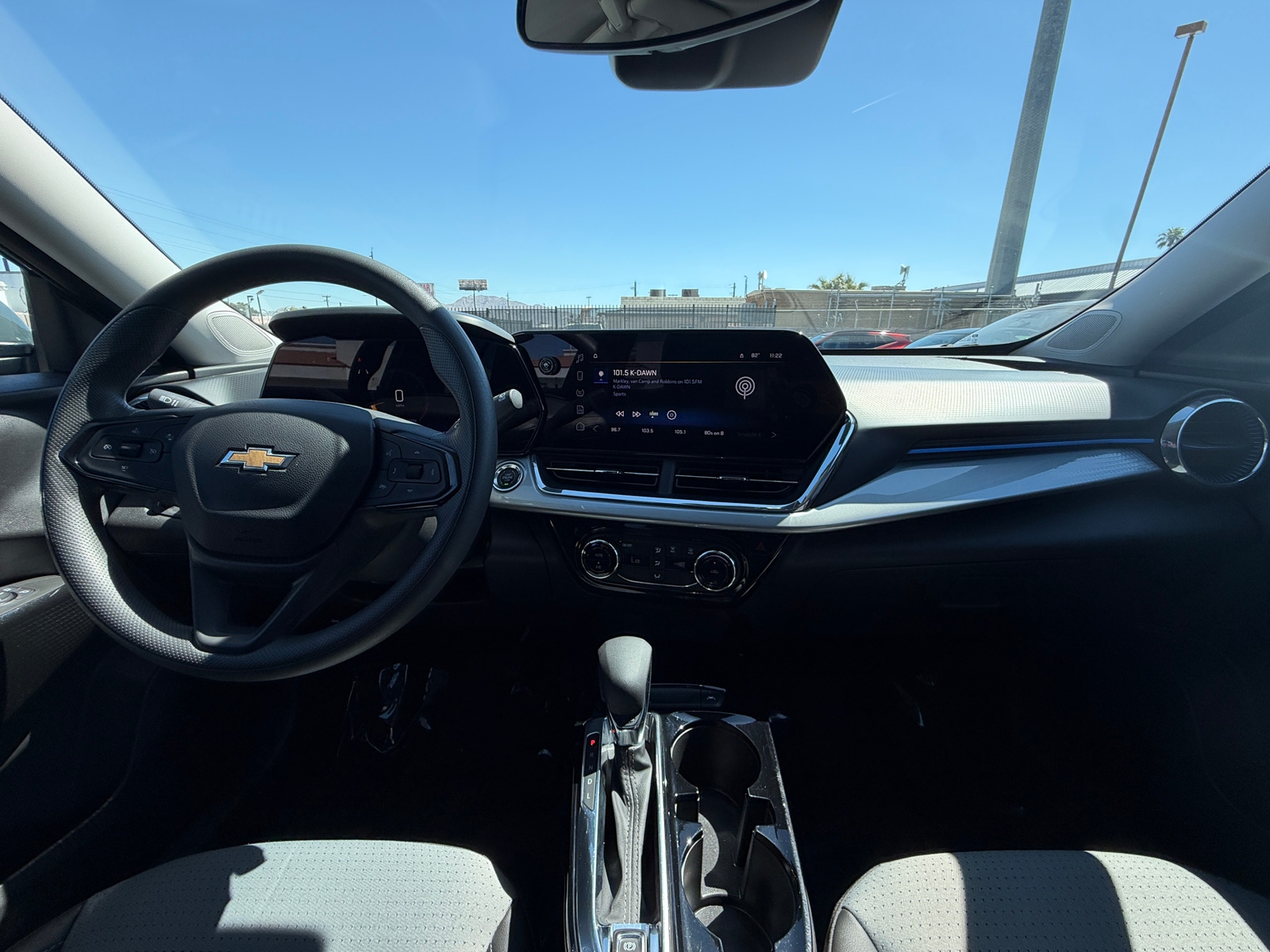 Thumbnail: 2025 Chevrolet Trax - 3