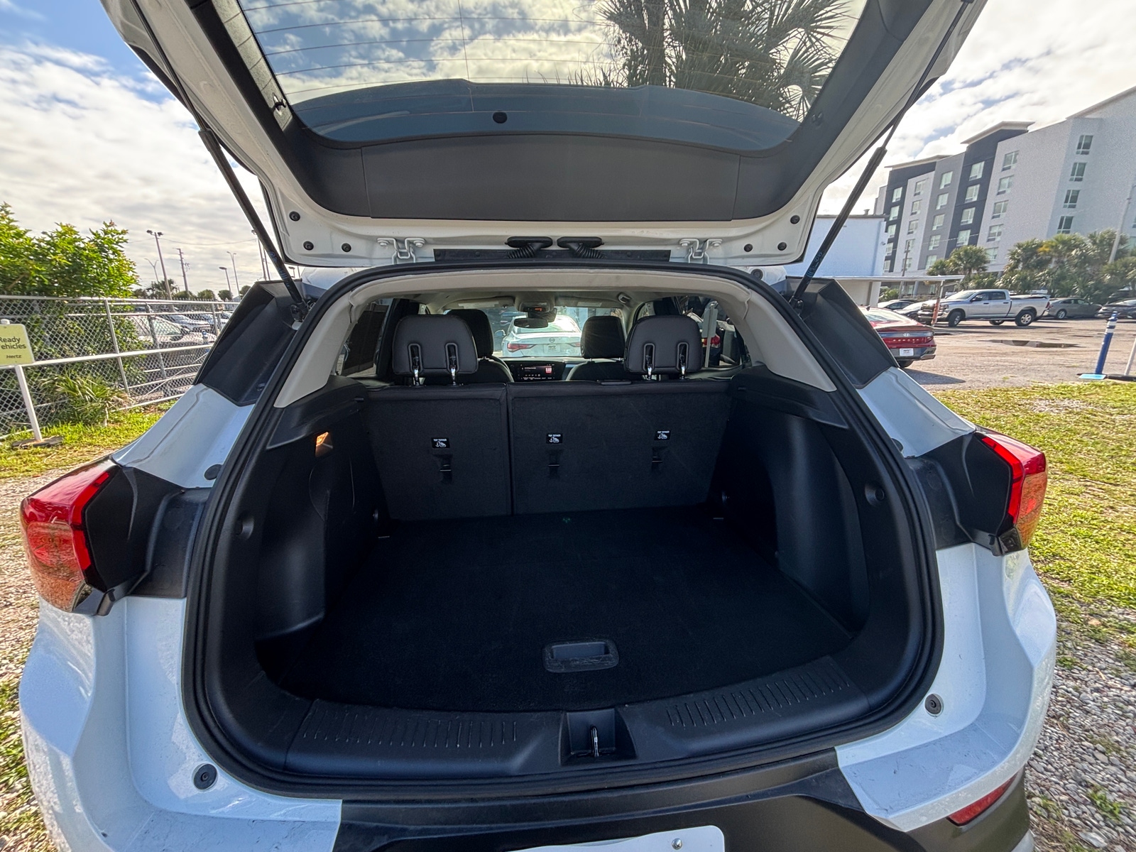 Thumbnail: 2025 Buick Encore GX - 6