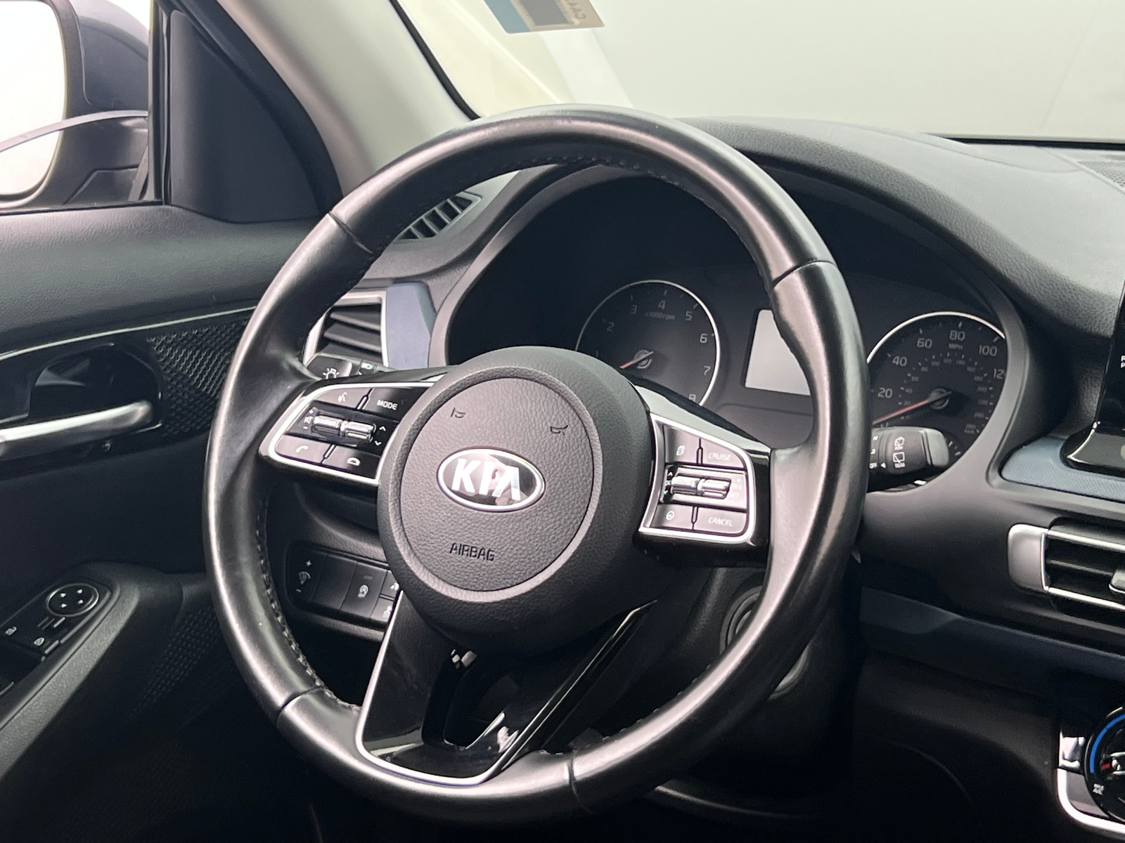 Thumbnail: 2021 Kia Seltos - 4